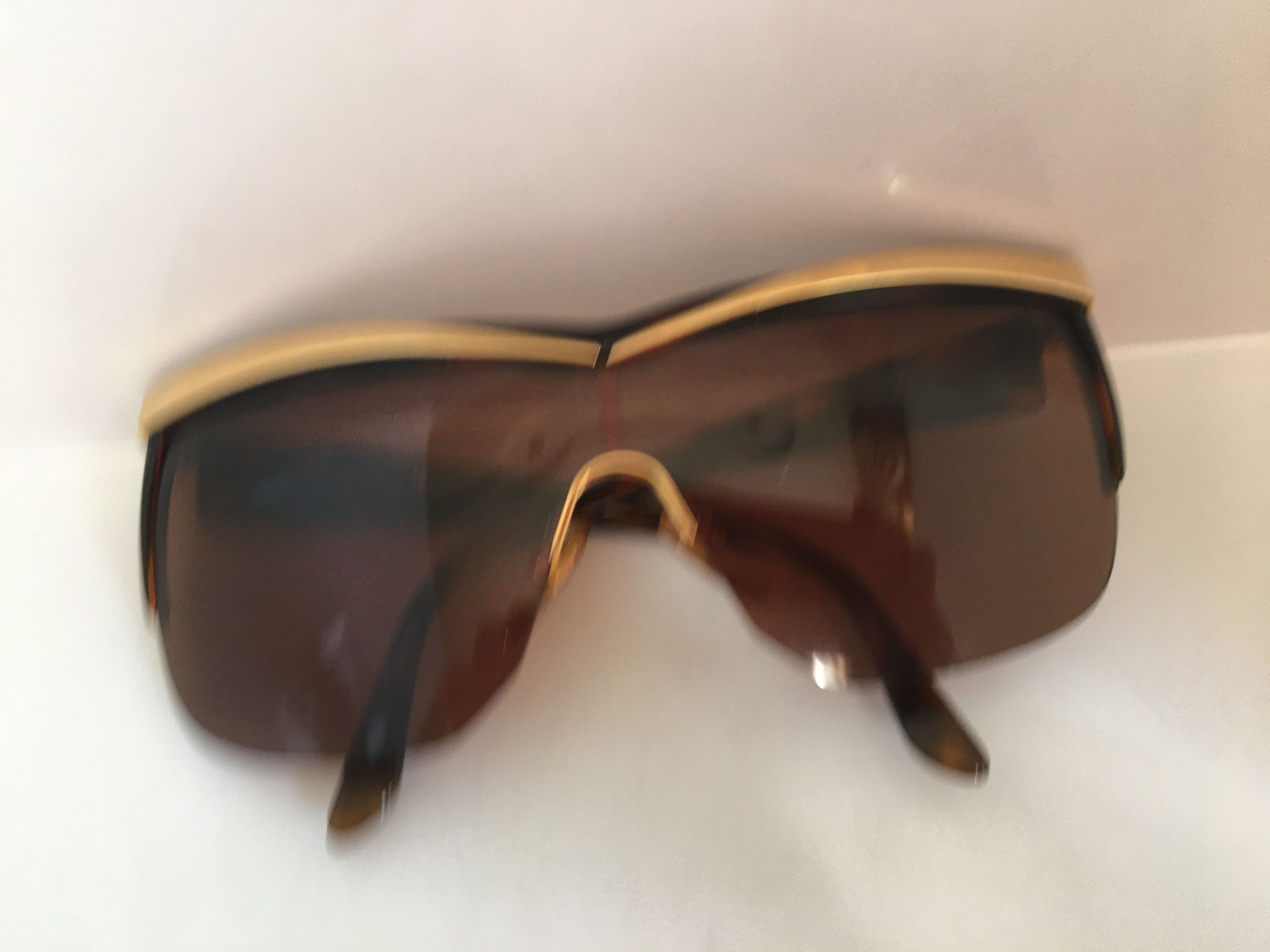 Valentino Vintage Valentino V584 Woman Sunglasses Frame Italy Size ONE SIZE - 6 Thumbnail