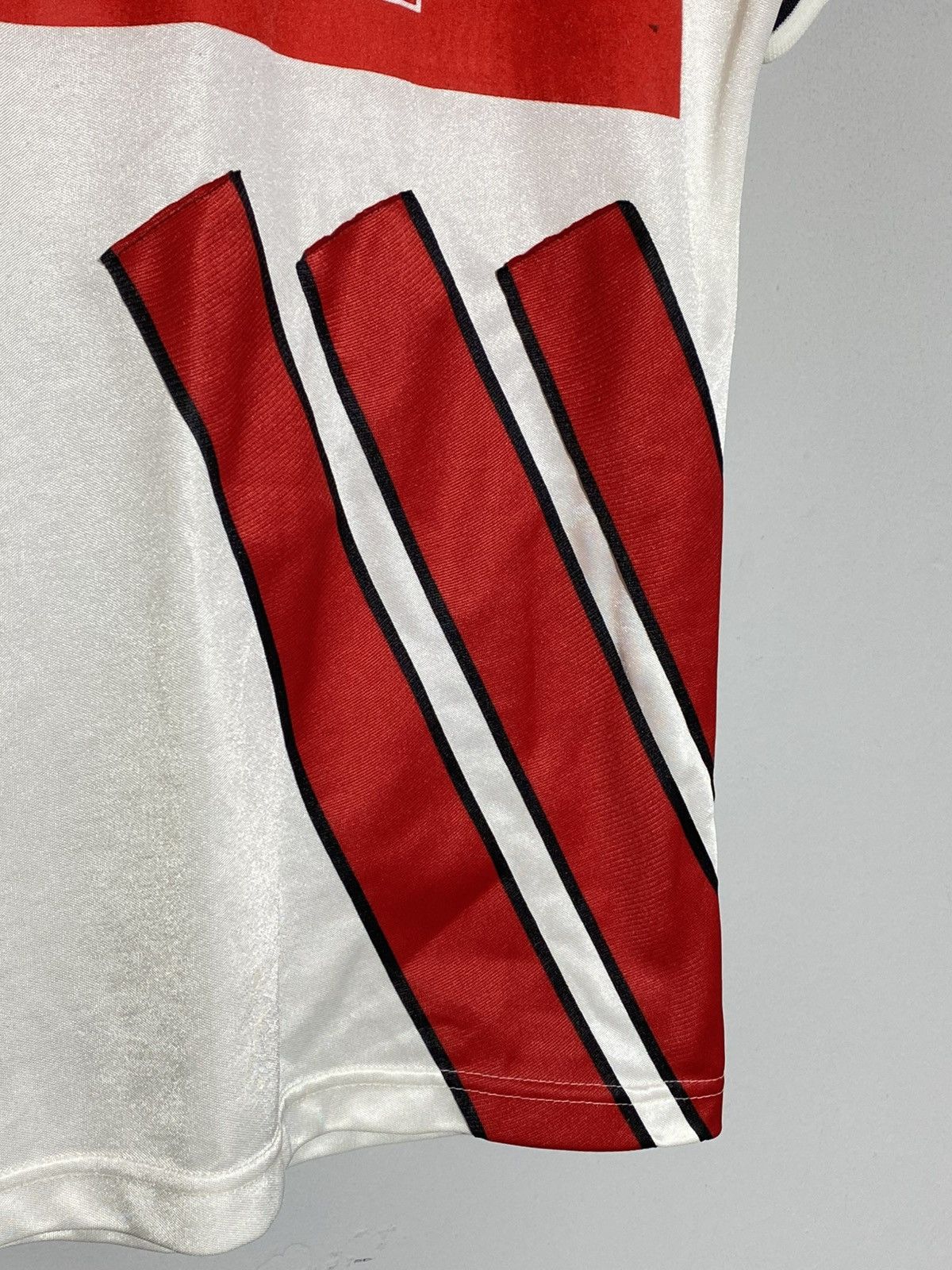 Adidas Vintage Adidas VfB Stuttgart 1994/95 Home Jersey #10 Balakov Size US S / EU 44-46 / 1 - 7 Thumbnail