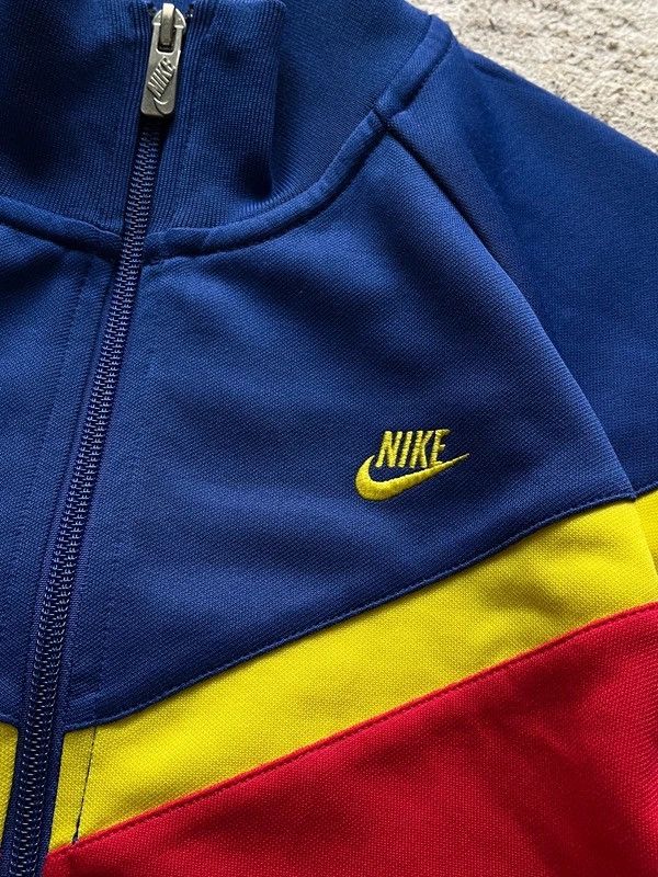 Nike Nike The Eugene 2009 Sz S Track Jacket Womens Rare Size S / US 4 / IT 40 - 3 Thumbnail