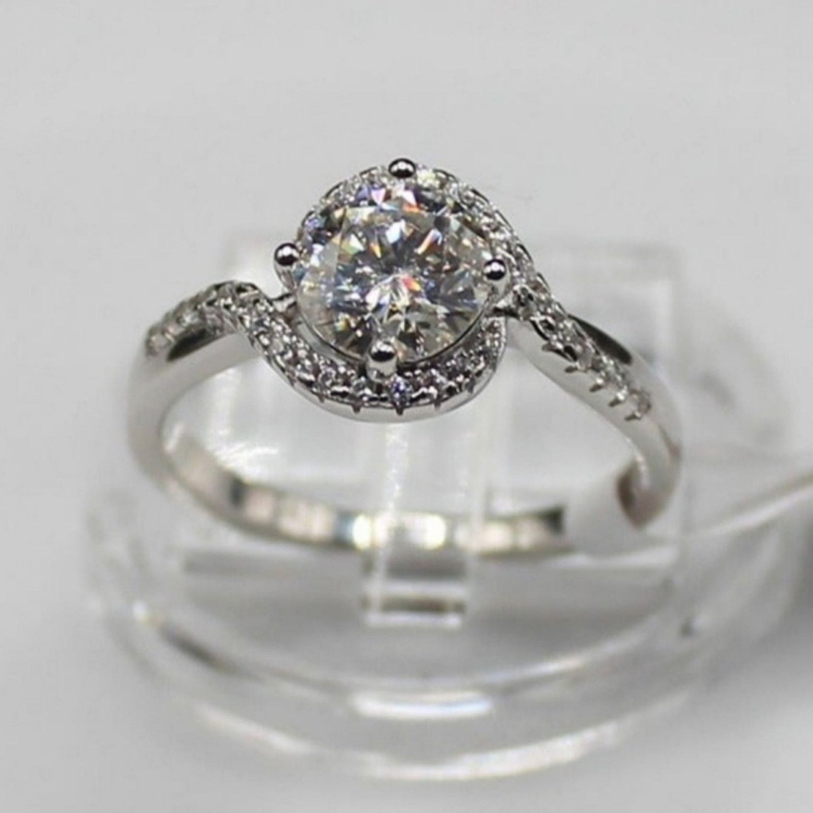 Other Moissanite Twist Band Engagement Ring Waves Silver 7 NWT Size ONE SIZE - 3 Thumbnail