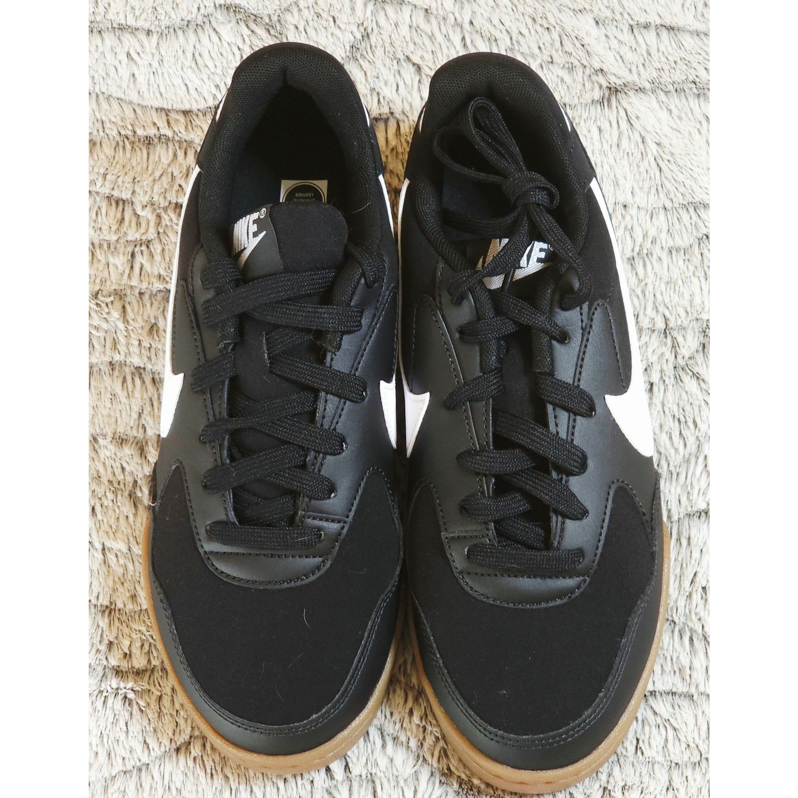 Nike ⚽️ Nike Terra Manta Retro Low – NWOB Size 5.5Y/Women’s 7 Size US 5.5 / EU 38 - 3 Thumbnail