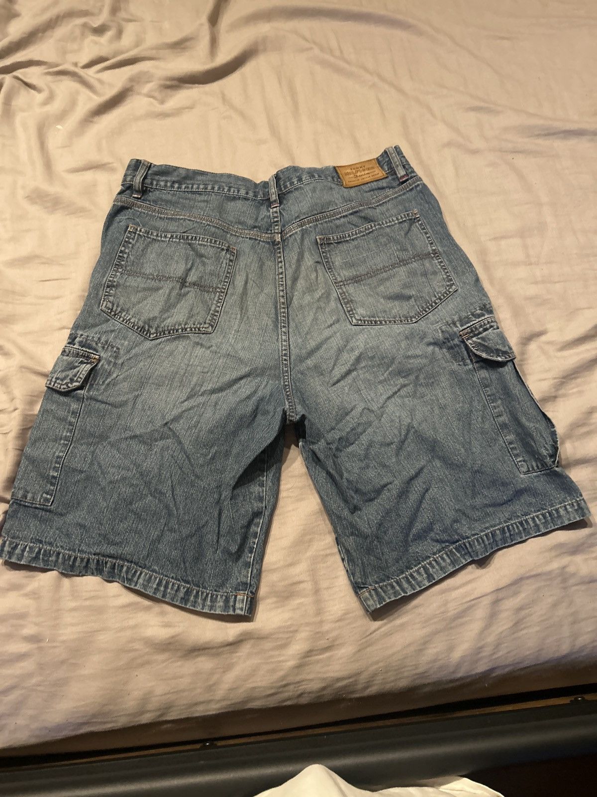 Tommy Hilfiger Vintage Tommy Hilfiger Jorts Size US 38 / EU 54 - 2 Thumbnail