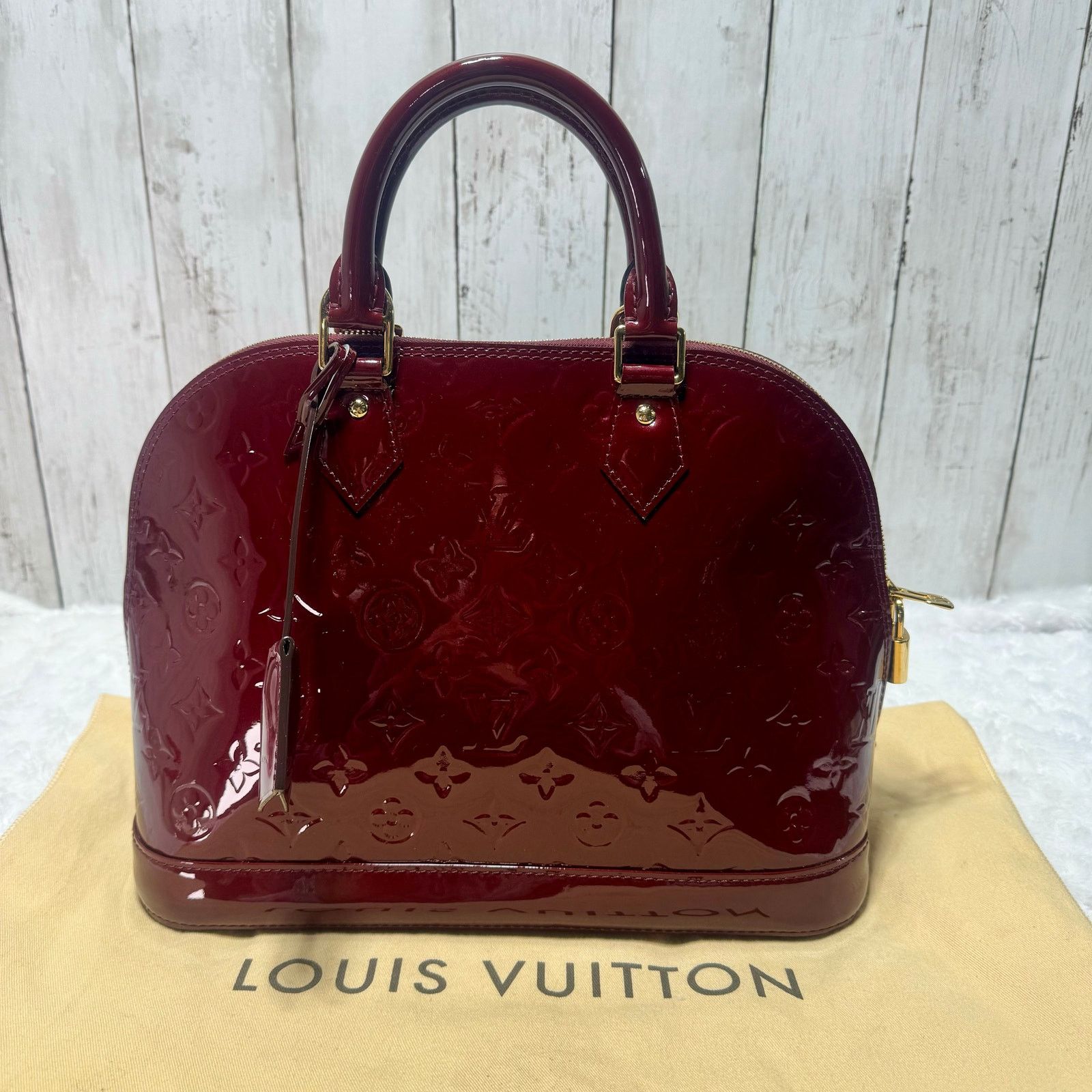 Louis Vuitton Authentic Louis Vuitton Alma Handbag Monogram Vernis SN4114 Size ONE SIZE - 4 Thumbnail