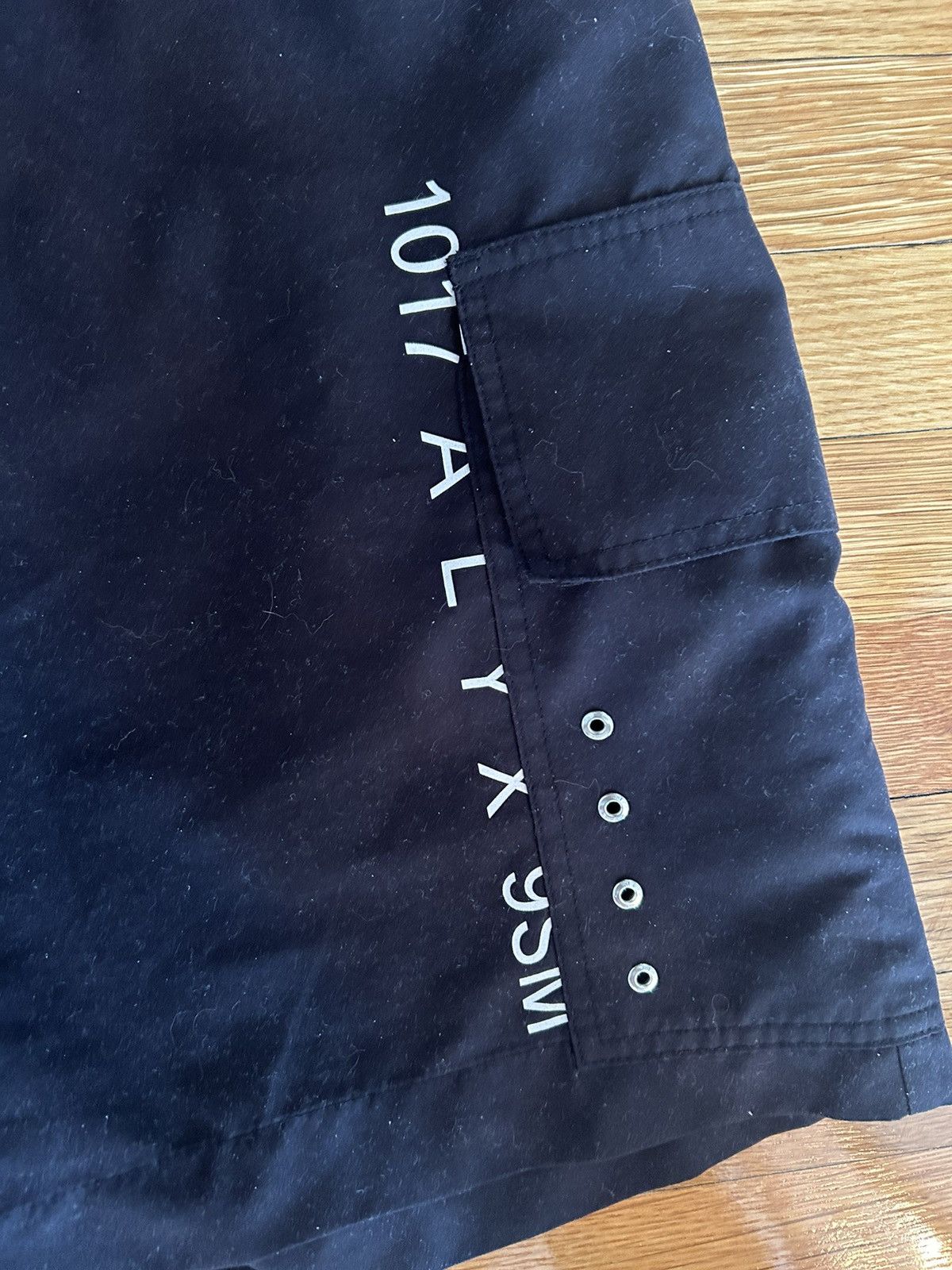 1017 ALYX 9SM × Alyx 1017 Alyx 9SM Black Pocket Tactical Shorts Size US 32 / EU 48 - 5 Thumbnail