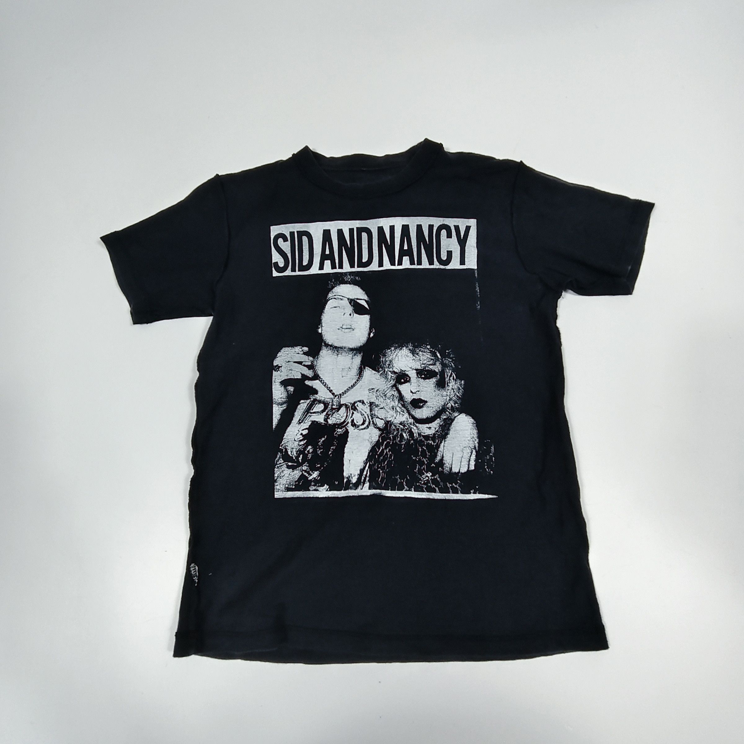 Seditionaries Sid & Nancy Spungen Film Graphic Tee Y2K #F Size US S / EU 44-46 / 1 - 1 Thumbnail