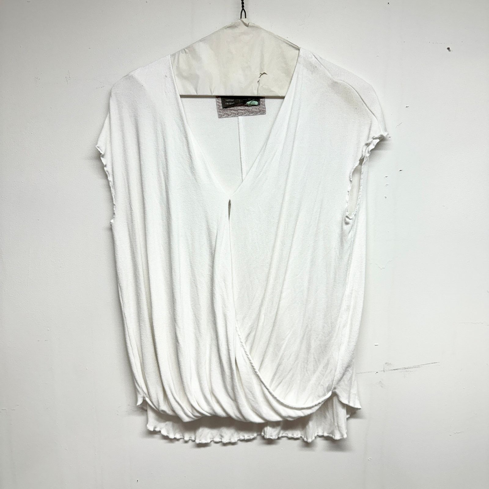 Anthropologie Saturday Sunday Anthropologie Clarissa Surplice Front Top S Size S / US 4 / IT 40 - 2 Thumbnail