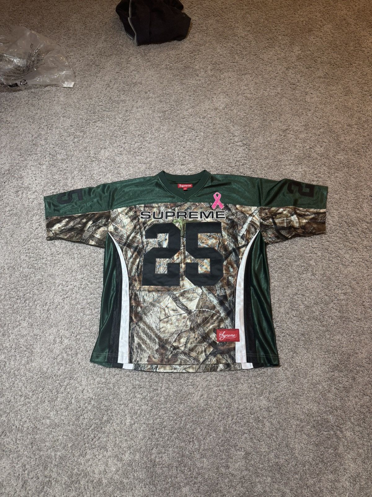 Supreme Supreme Breast Cancer Awareness Jersey Realtree Camo Size US M / EU 48-50 / 2 - 1 Thumbnail