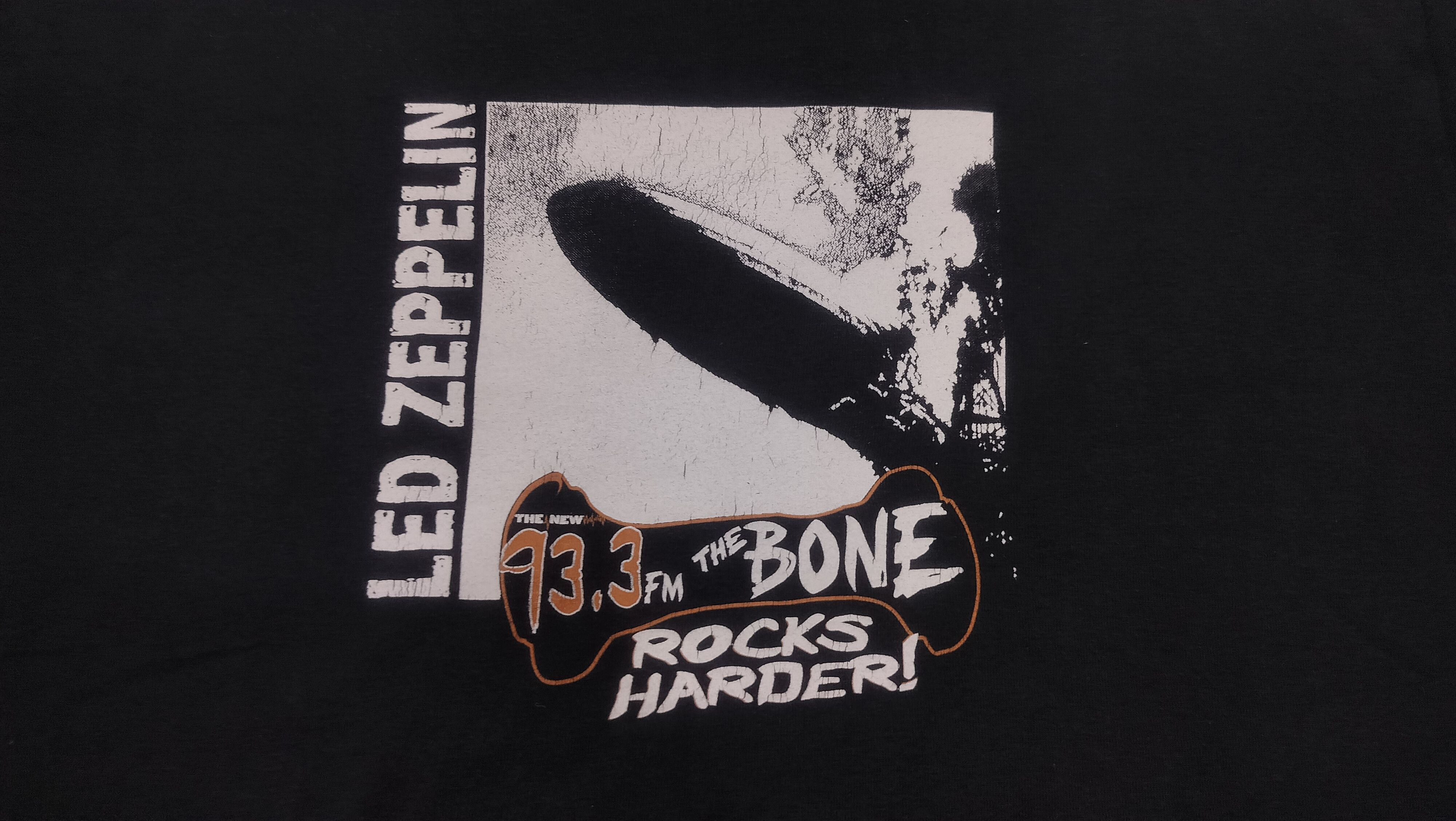 Band Tees Vtg y2k Led Zeppelin 93.3 FM The Bone T-shirt XL Size US XL / EU 56 / 4 - 2 Thumbnail