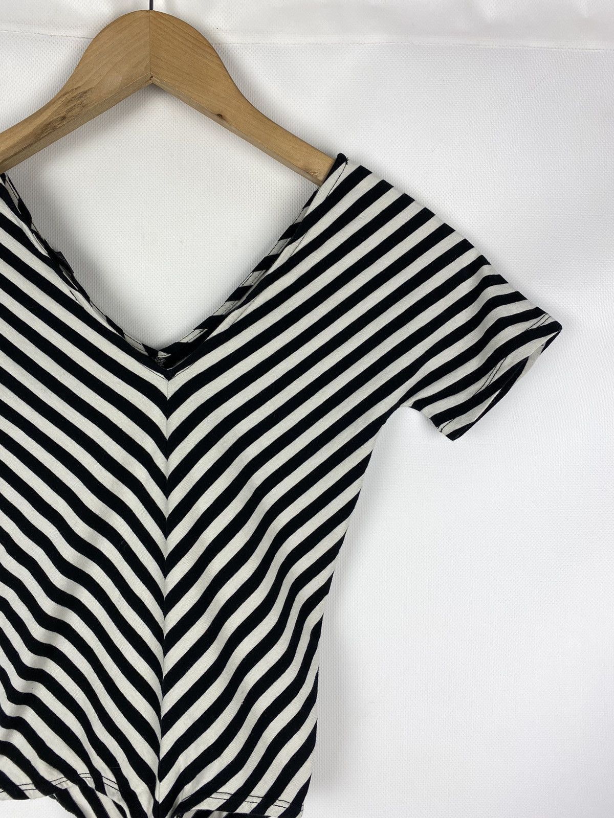 Allsaints × Japanese Brand Allsaints Keavey Stripe SS Bodysuit T Shirt size XS Size XS / US 0-2 / IT 36-38 - 17 Thumbnail