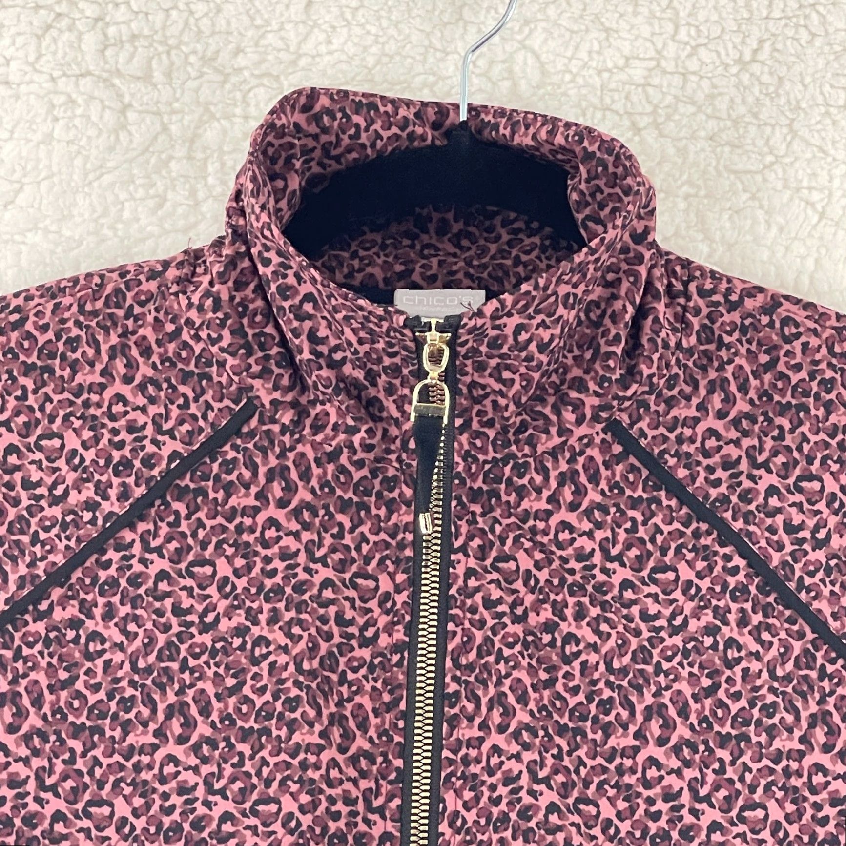 Vintage Chico's Zenergy Jacket Womens Full Zip Purple Cheetah Print Size 4 Regular All Seasons Pockets Vintage No Size S / US 4 / IT 40 - 3 Thumbnail