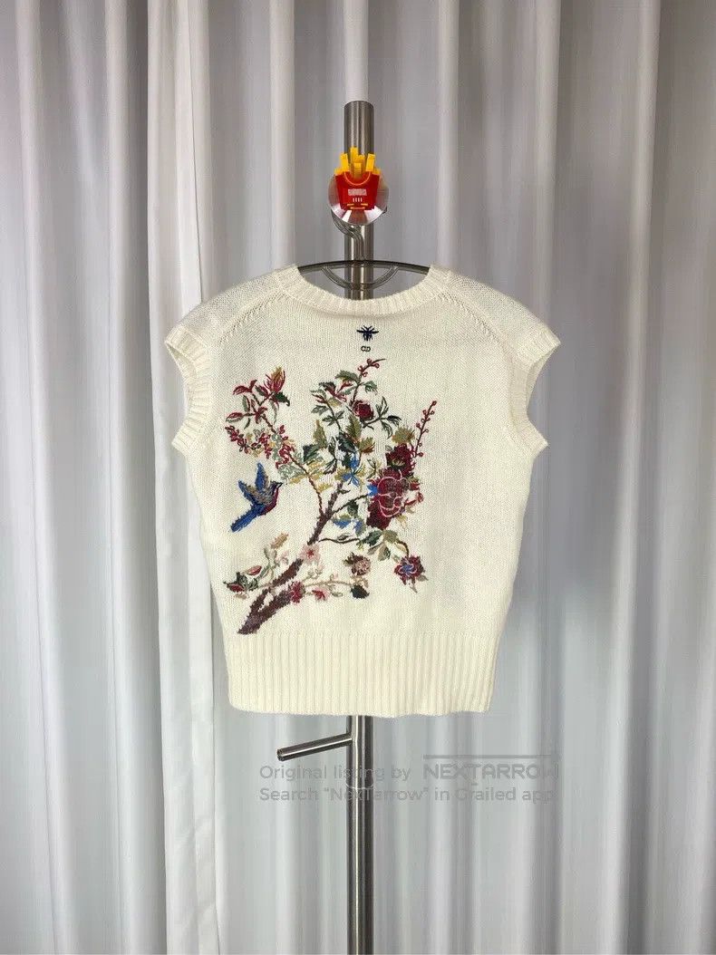 Dior Dior Cashmere embroidered vest Size XS / US 0-2 / IT 36-38 - 2 Thumbnail