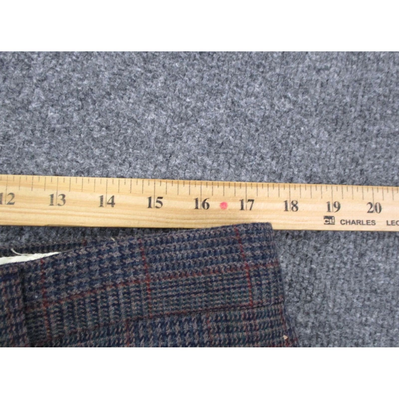 Pendleton Pendleton Pants Mens 38 Gray Wool Chino Vintage Brand: Pendleton Pants Men 38 Gray Wool Chino Vintage Size US 38 / EU 54 - 6 Thumbnail