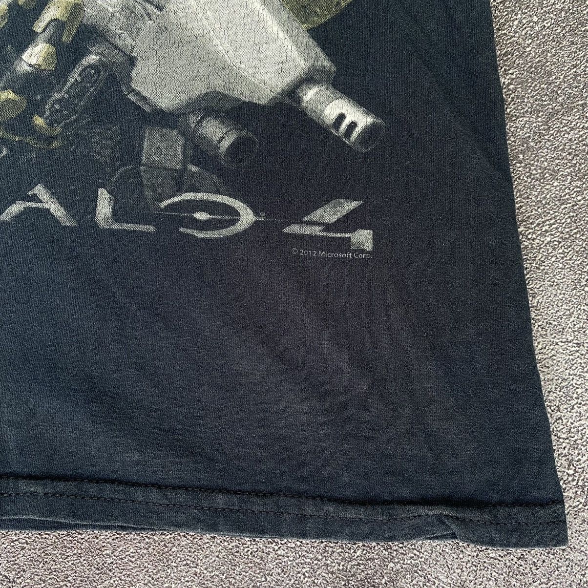Vintage Vintage Halo 4 Big Face 2012 Game Tee Size US M / EU 48-50 / 2 - 2 Thumbnail
