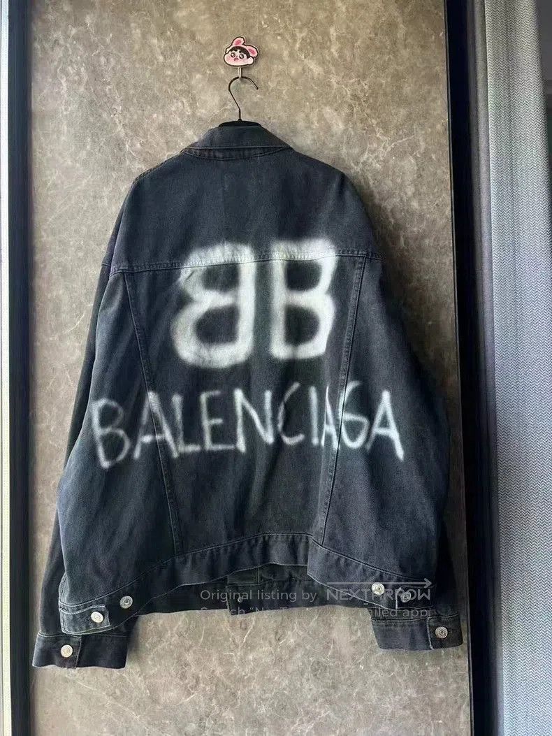 Balenciaga Balenciaga Washed Graffiti Denim Jacket L. Size US L / EU 52-54 / 3 - 2 Thumbnail