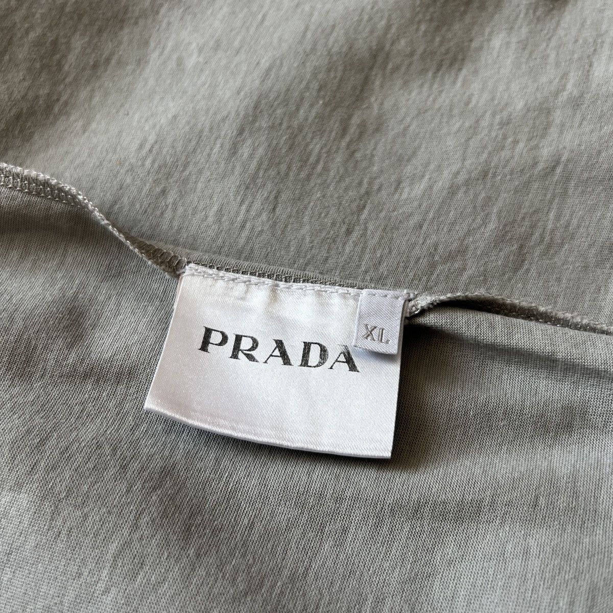 Prada 🔥🔥 Prada Contrast Patch Pocket T-Shirt Size US XL / EU 56 / 4 - 6 Thumbnail