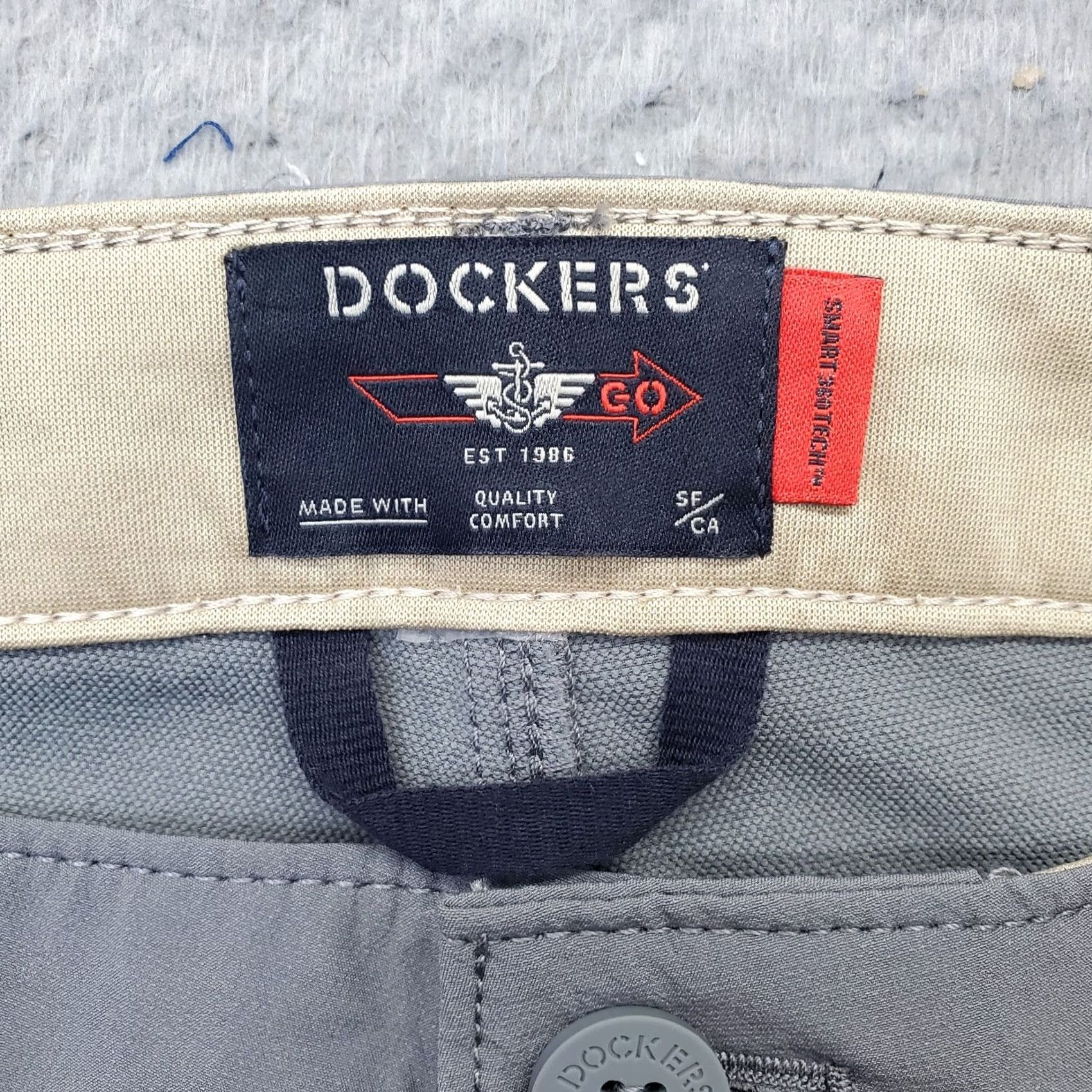 Dockers DOCKERS Mens Hiking Pants 36 Gray Straight Fit Performance Pockets Shirt Size US 36 / EU 52 - 7 Thumbnail
