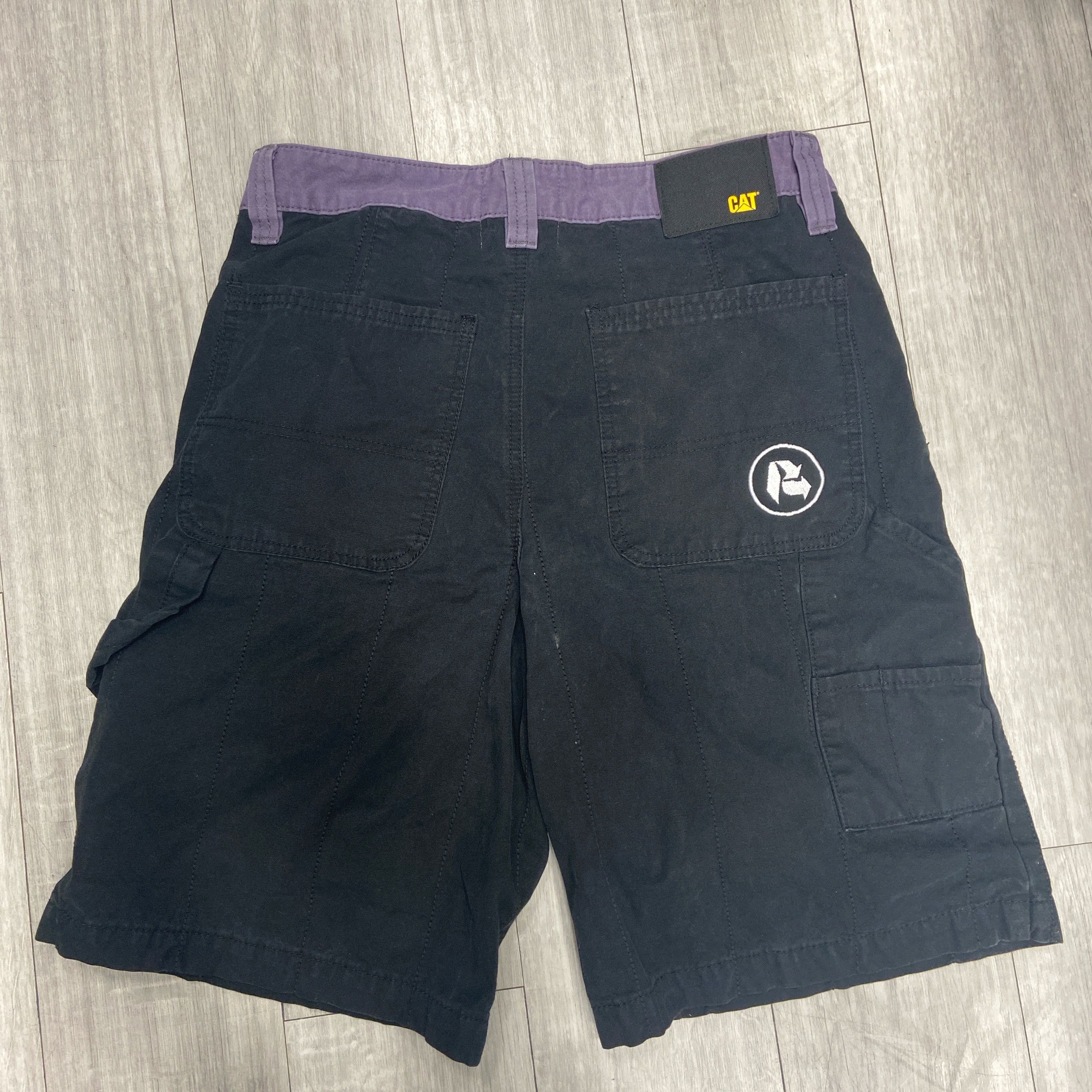 Other CAT Black Workwear / Cargo Shorts Size US 30 / EU 46 - 2 Thumbnail