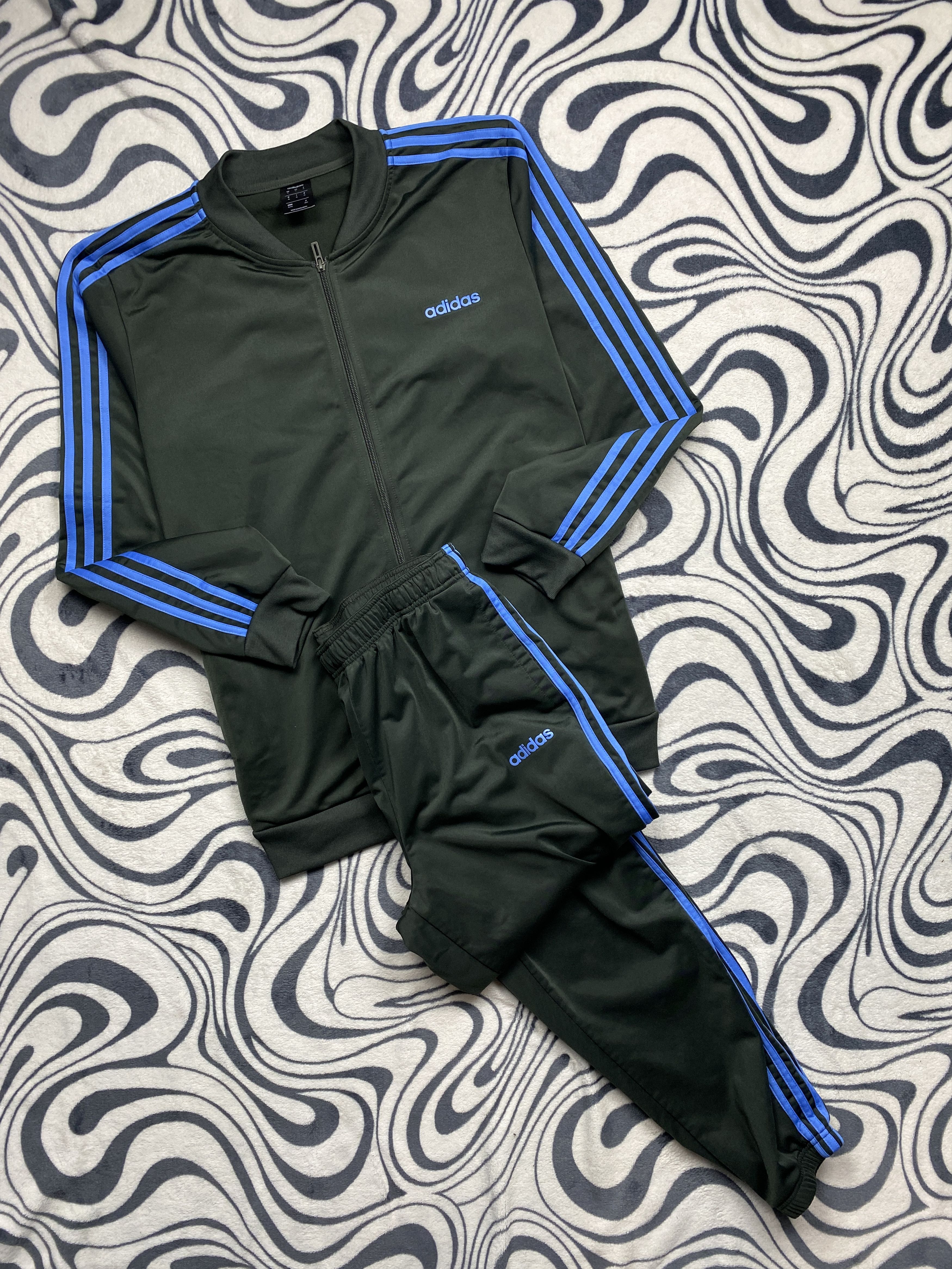 Adidas Adidas Track Suit Hoodie + Pants Sweatpants Pants Size US 36 / EU 52 - 1 Thumbnail