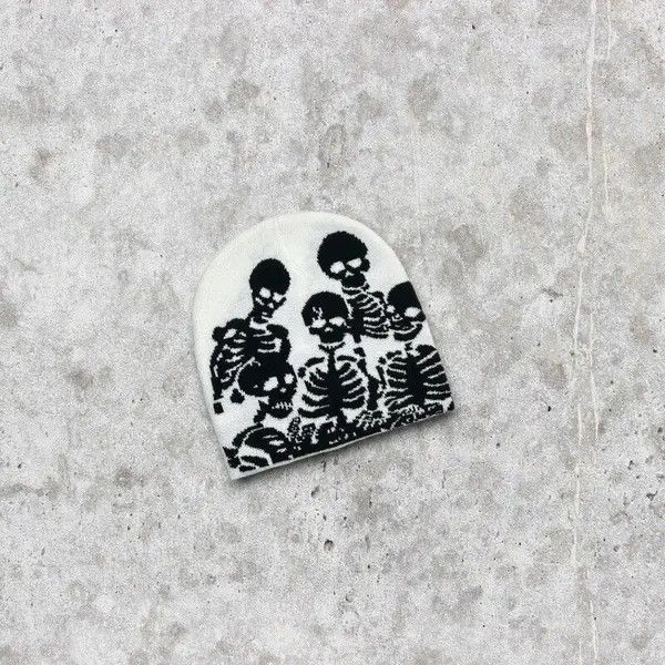 VIBE 🔥🕷☠️ Japanese style Beanie hat Skeleton pattern y2k ⚡️ Size ONE SIZE - 4 Thumbnail