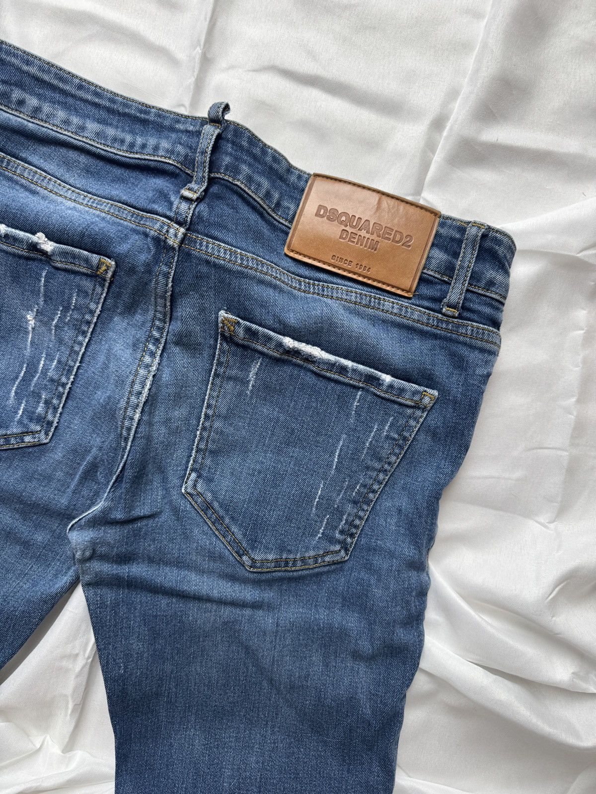 Dsquared2 Dsquared2 Vintage Slim Fit Low Rise Distressed Jeans Size 28" / US 6 / IT 42 - 9 Thumbnail