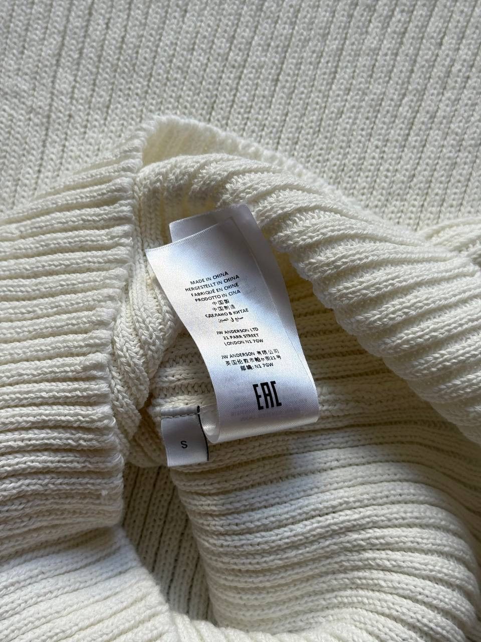 JW Anderson JW Anderson avant garde sweater Size S / US 4 / IT 40 - 6 Thumbnail