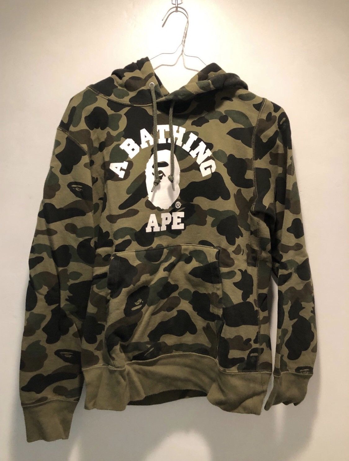 Bape 1st camo college wide hot sale pullover hoodie