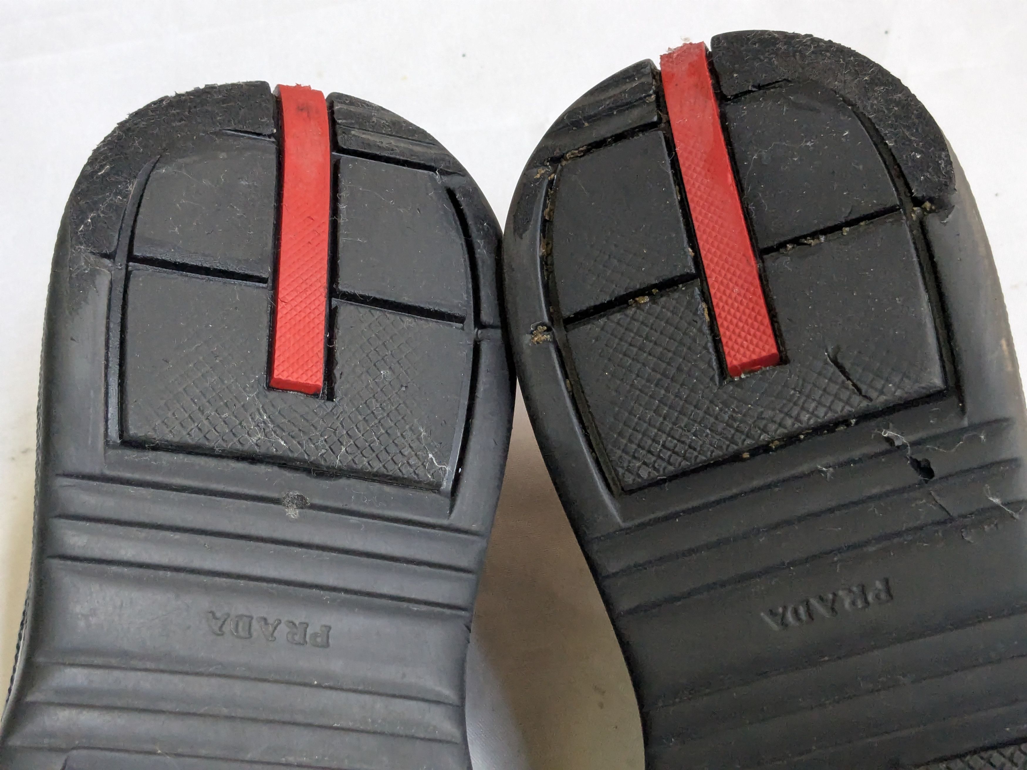 Prada Prada Sneakers Black Patent Leather Red 10 Lo Tops Size US 10 / EU 43 - 15 Thumbnail