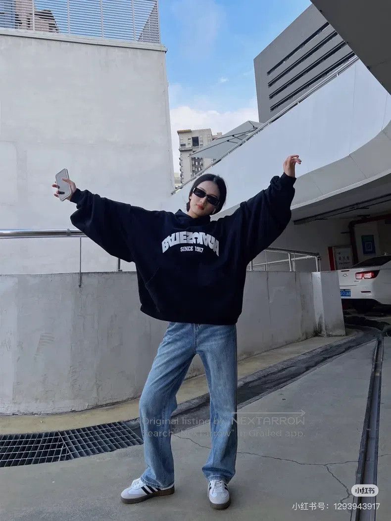 Balenciaga Balenciaga Black Reverse Letter Logo Embroidered Hoodie Size US M / EU 48-50 / 2 - 4 Thumbnail