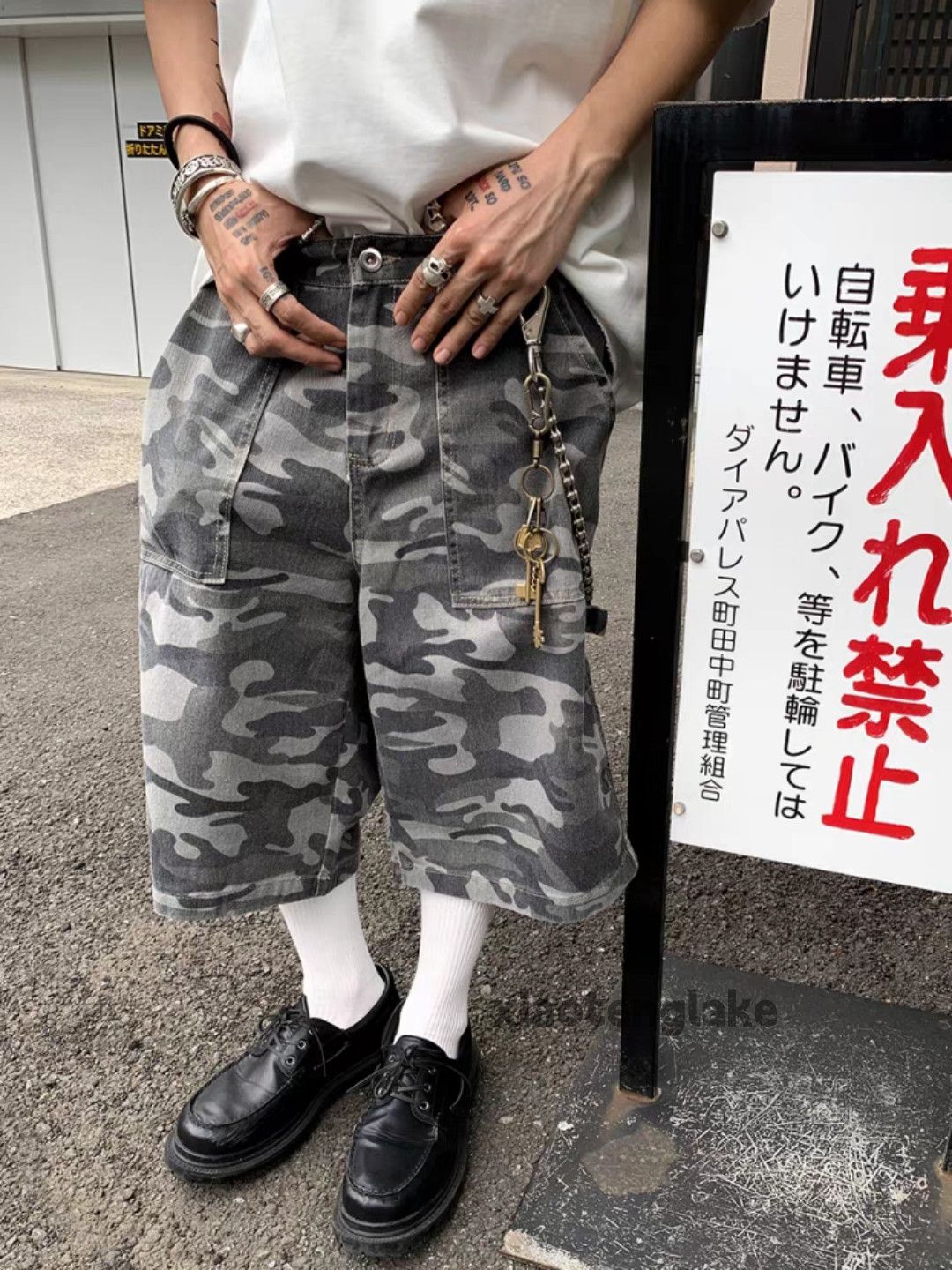 Designer × Japanese Brand × Vintage Utility skate hiphop loose baggy cargo workwear shorts Size US 36 / EU 52 - 1 Thumbnail