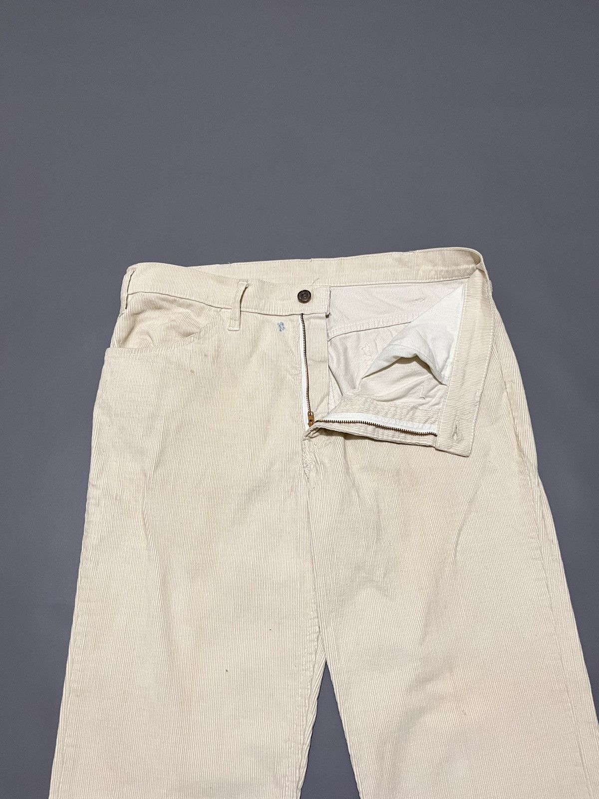 Levi's Vtg 1970’s Levi’s 663 Flare Corduroy pants Size US 34 / EU 50 - 14 Thumbnail