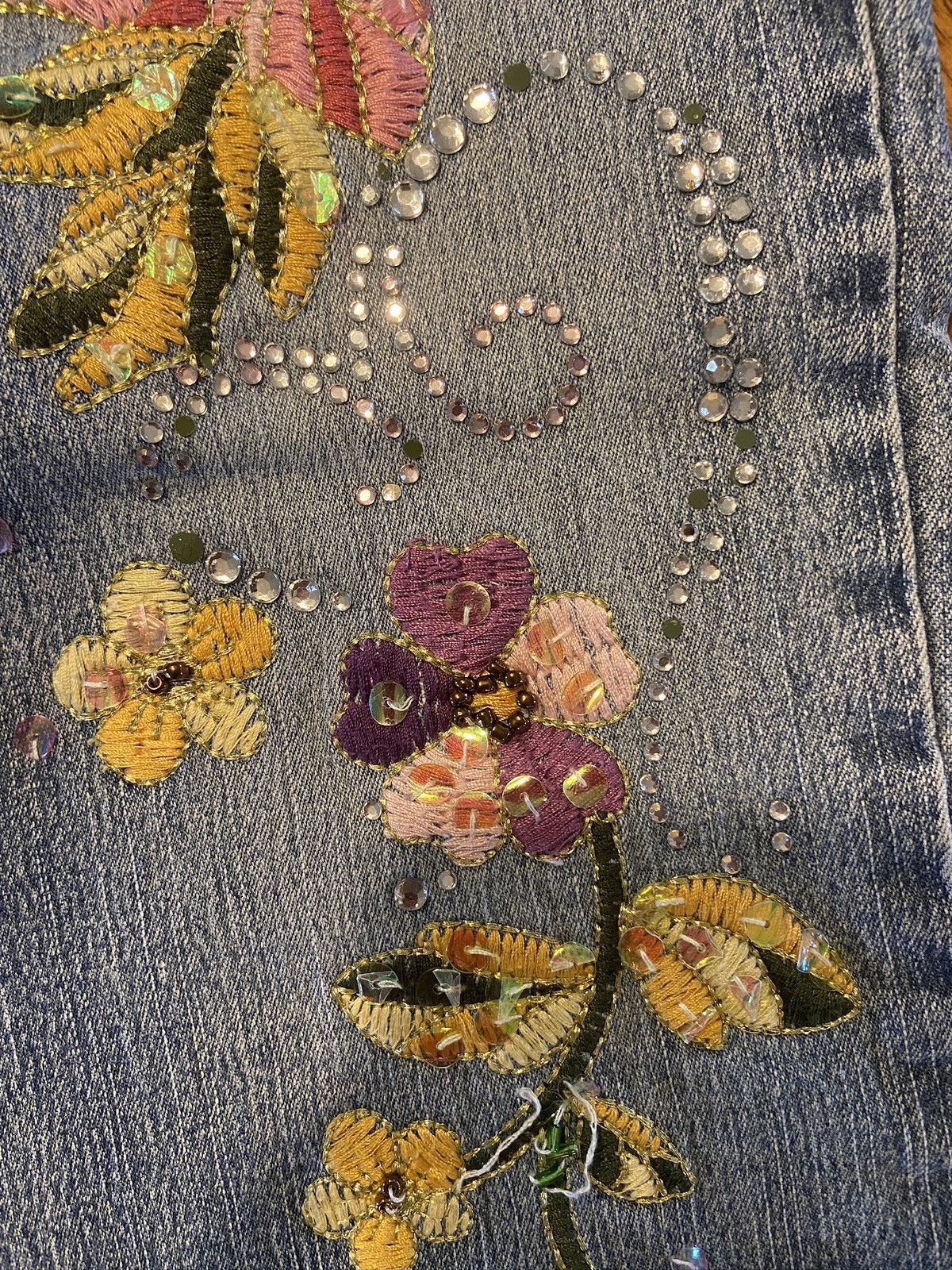 Other Vintage Angels embroidered jean capris Size 28" / US 6 / IT 42 - 4 Thumbnail