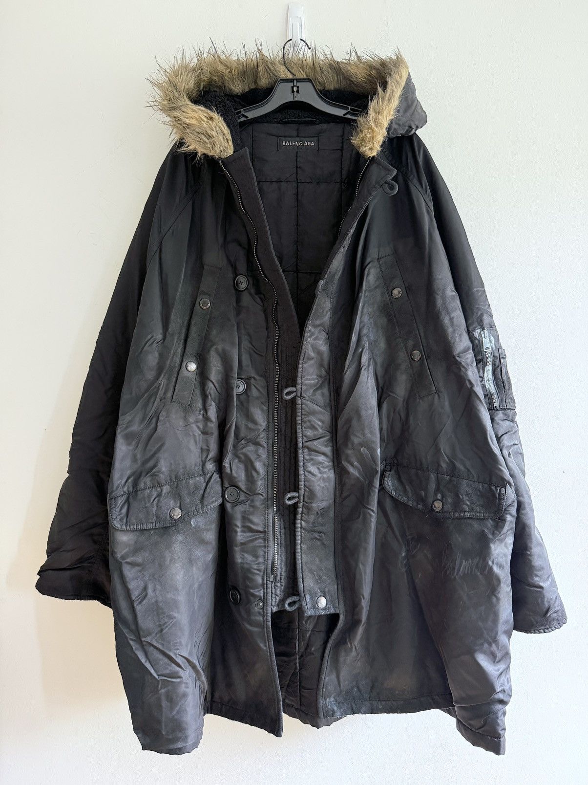Balenciaga Fall 23 Distressed Graffiti Parka (48) Size US M / EU 48-50 / 2 - 7 Thumbnail