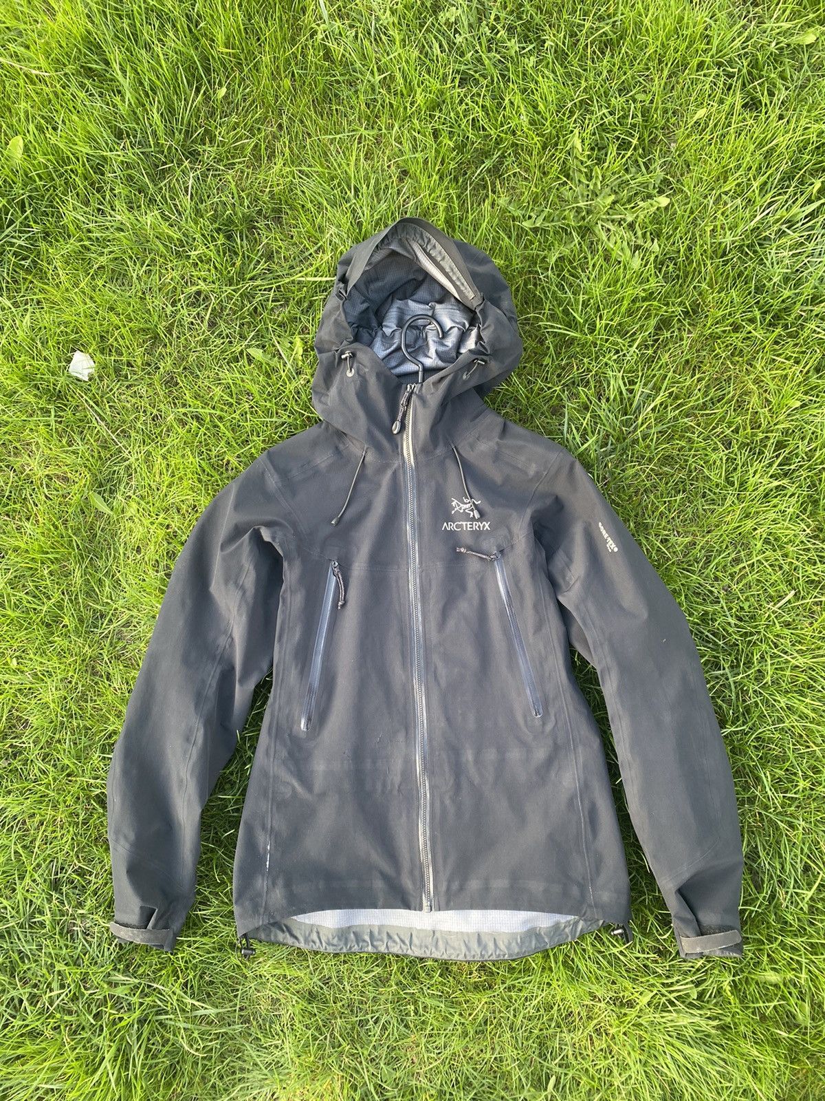 Arc'Teryx Vintage Arcteryx Beta LT Goretex Jacket | Grailed