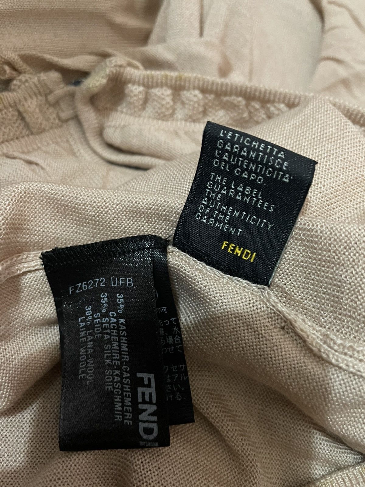 Fendi FENDI CASHMERE CARDIGANS Size M / US 6-8 / IT 42-44 - 11 Thumbnail