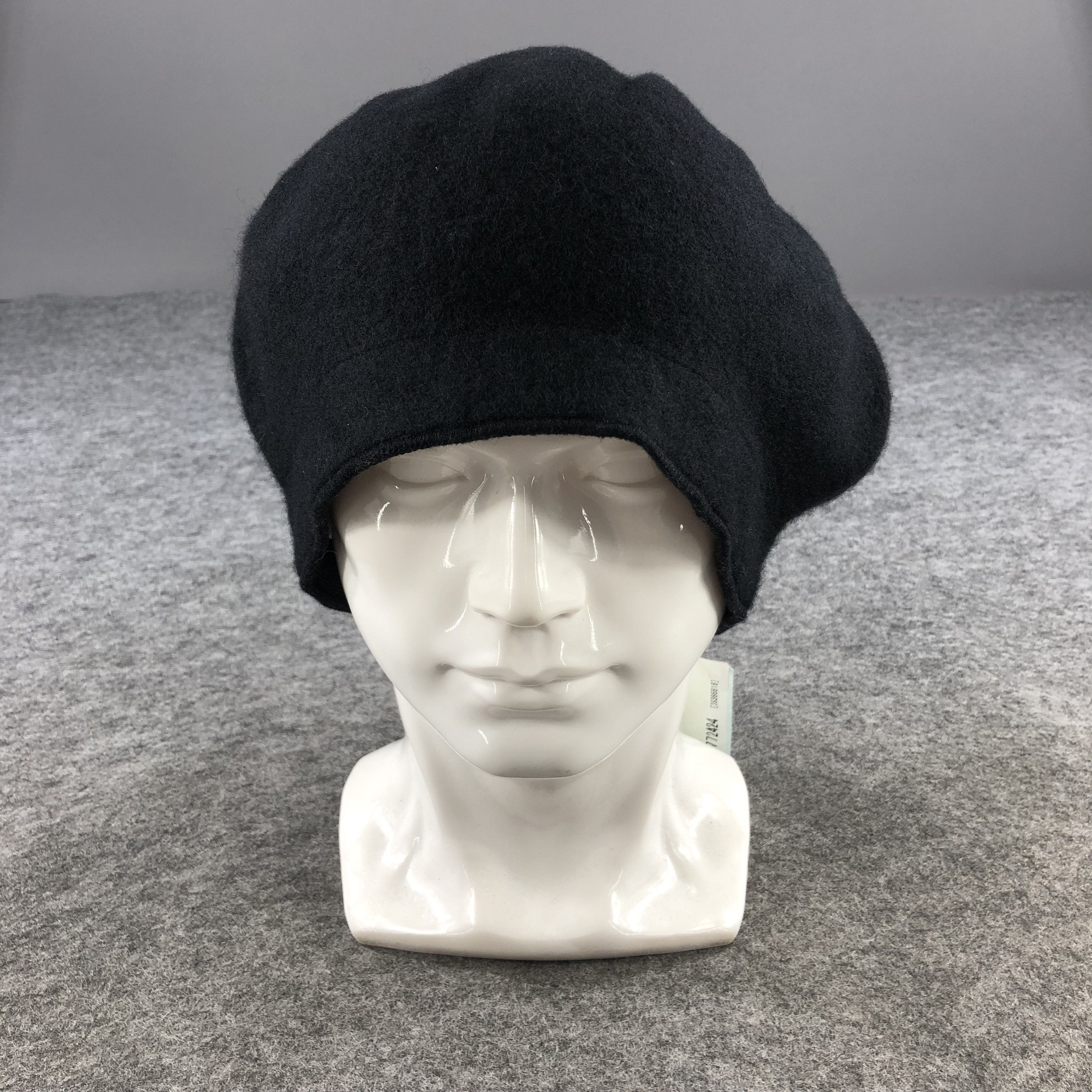Japanese Brand Niko and.... Beanie Snowcap Snow Hat Barret B407 Size ONE SIZE - 1 Thumbnail
