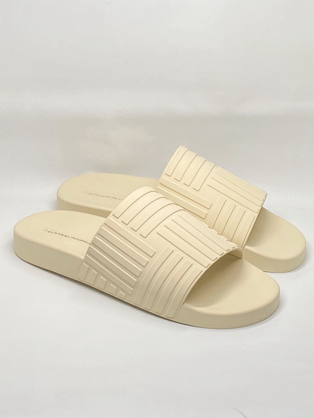 Bottega Veneta Bottega Veneta Rubber Slide Sandals size 46/us size 13 Size US 13 / EU 46 - 5 Thumbnail