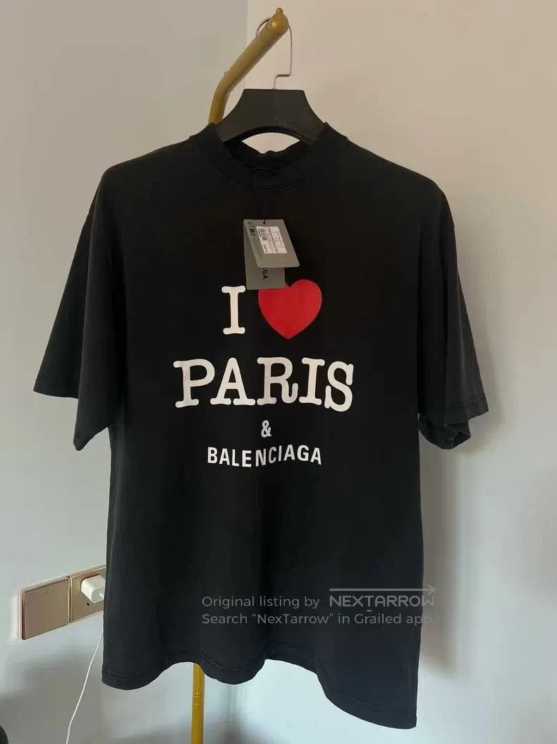 Balenciaga Balenciaga Valentine's Day Limited Heart Logo Short Sleeve Size US S / EU 44-46 / 1 - 1 Thumbnail