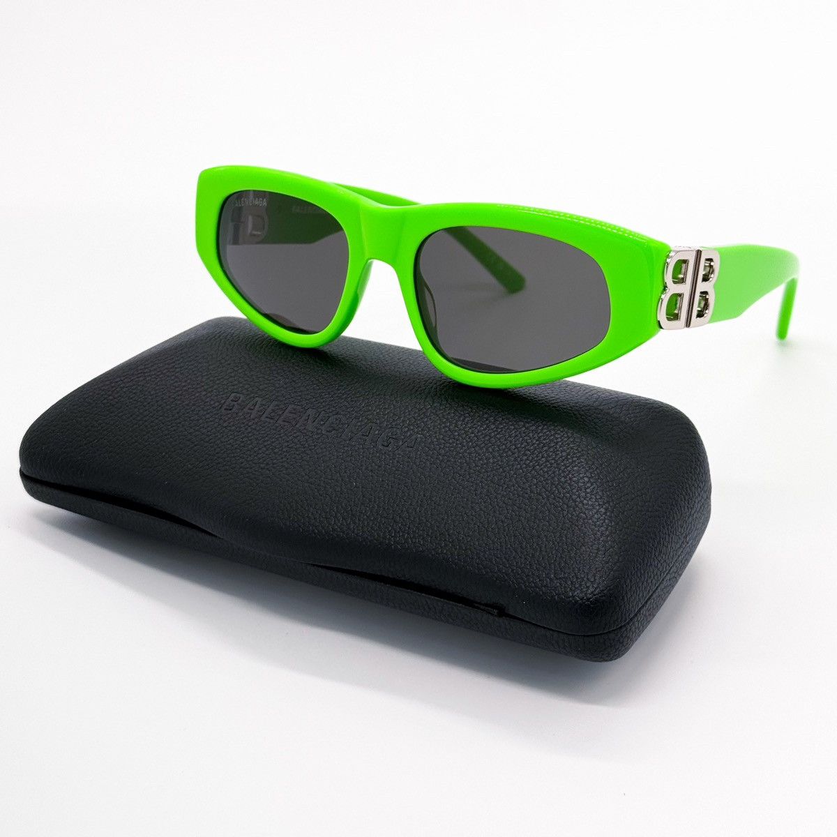 NEW BALENCIAGA GREEN AND SILVER CAT-EYE BB SUNGLASSES BB0095S 009 Balenciaga BB0095S Green Prescription Sunglasses main image 4