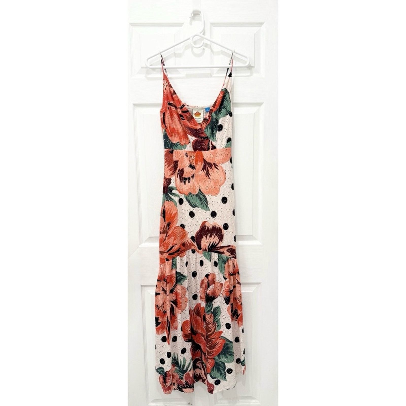 Farm Rio Anthropologie Farm Rio Riviera Eyelet Maxi Dress Size XS / US 0-2 / IT 36-38 - 1 Thumbnail