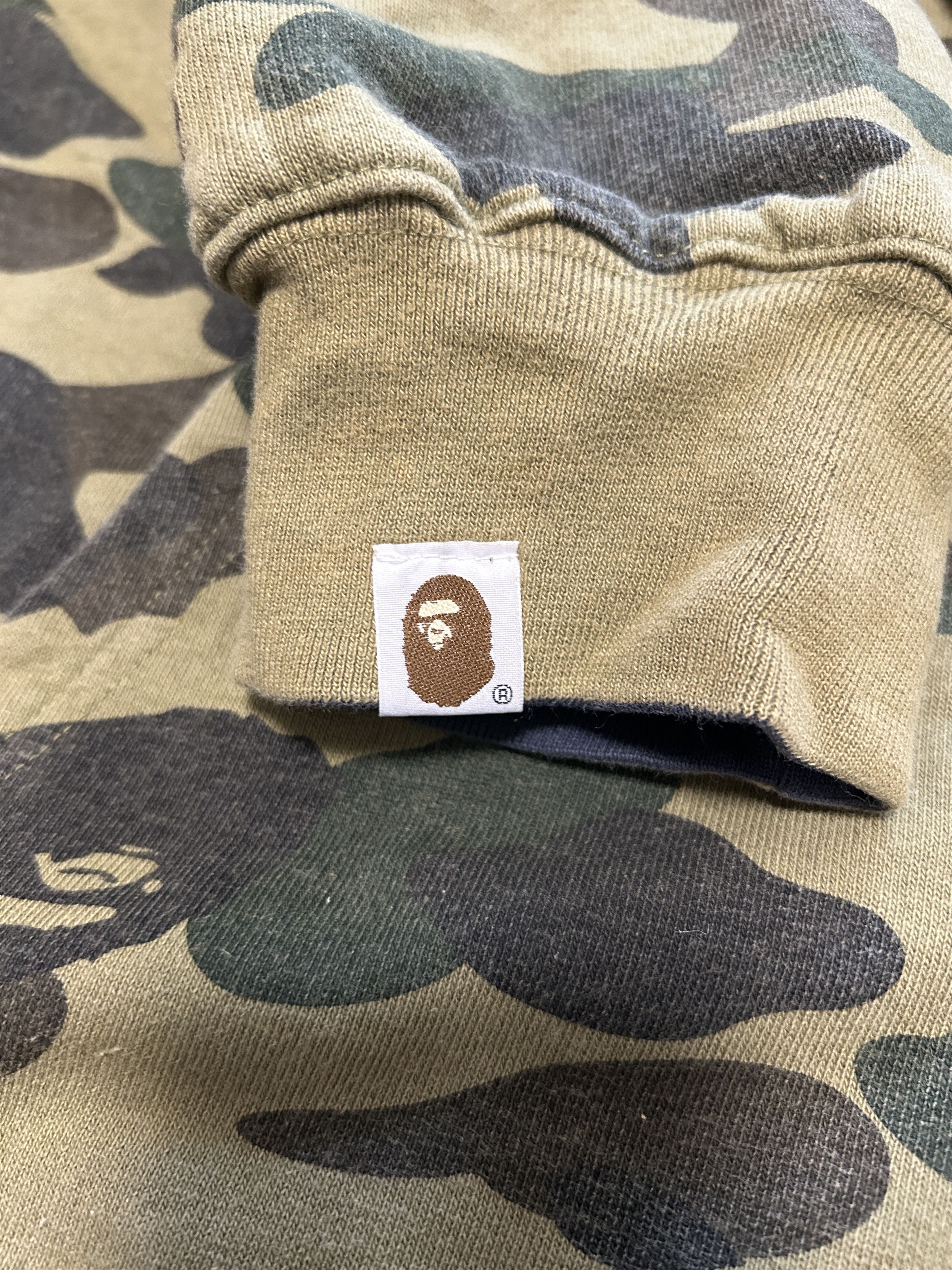 Bape Bape Neon Camo Reversible 1st camo Logo Zip Hoodie Size US L / EU 52-54 / 3 - 7 Thumbnail