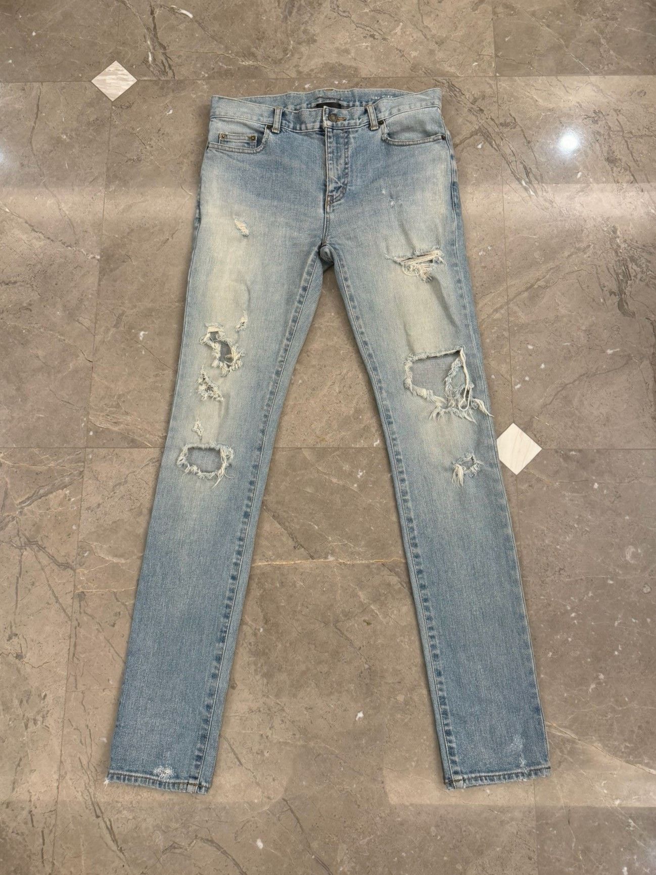Saint Laurent Classic D02 Distressed Jeans
