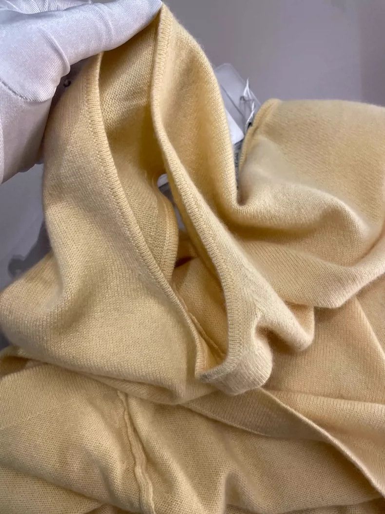 Loro Piana LORO PIANA Goose yellow cashmere vest Size XL / US 12-14 / IT 48-50 - 8 Thumbnail