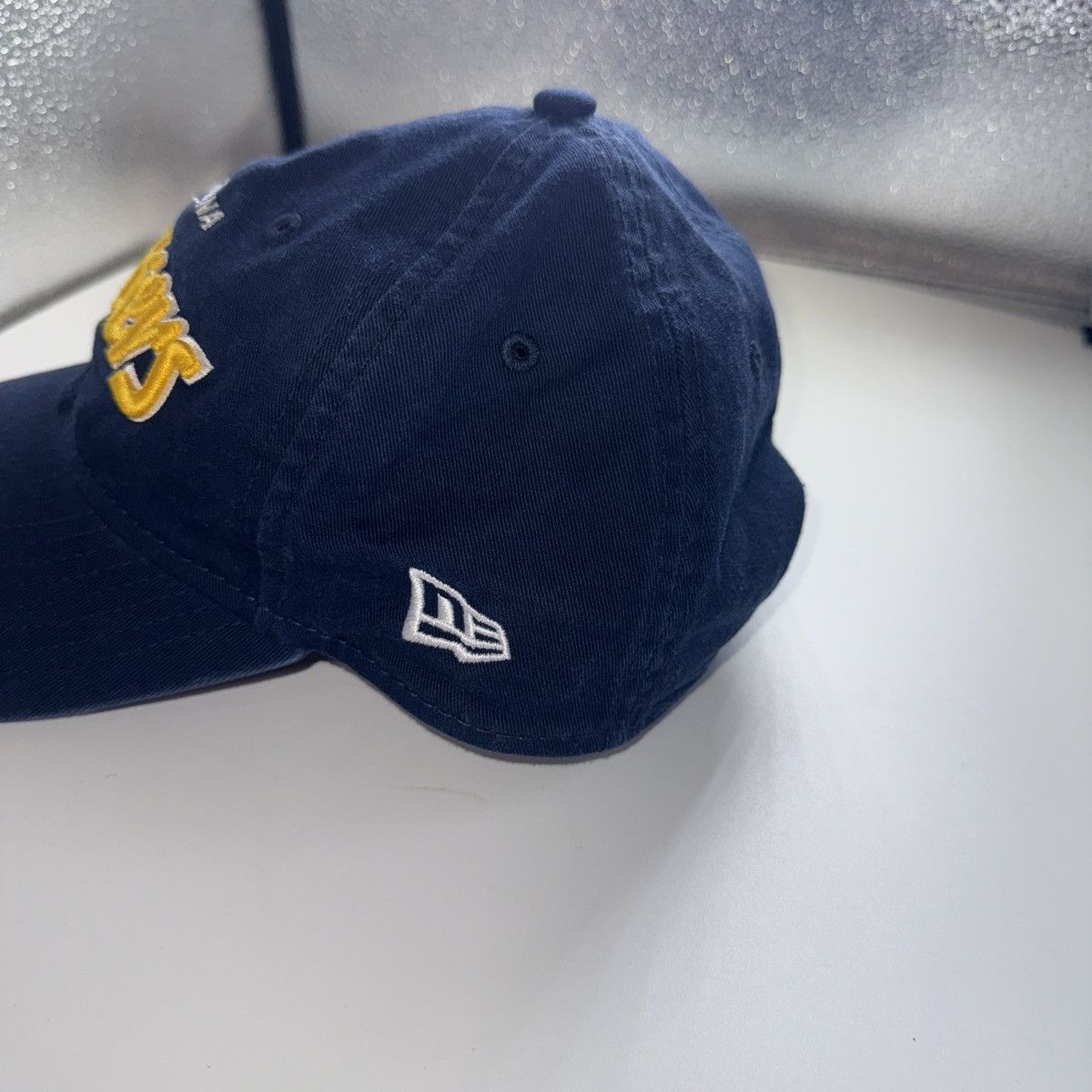 NBA × Vintage Navy and yellow Indiana Pacers nba snap back hat Size ONE SIZE - 3 Thumbnail
