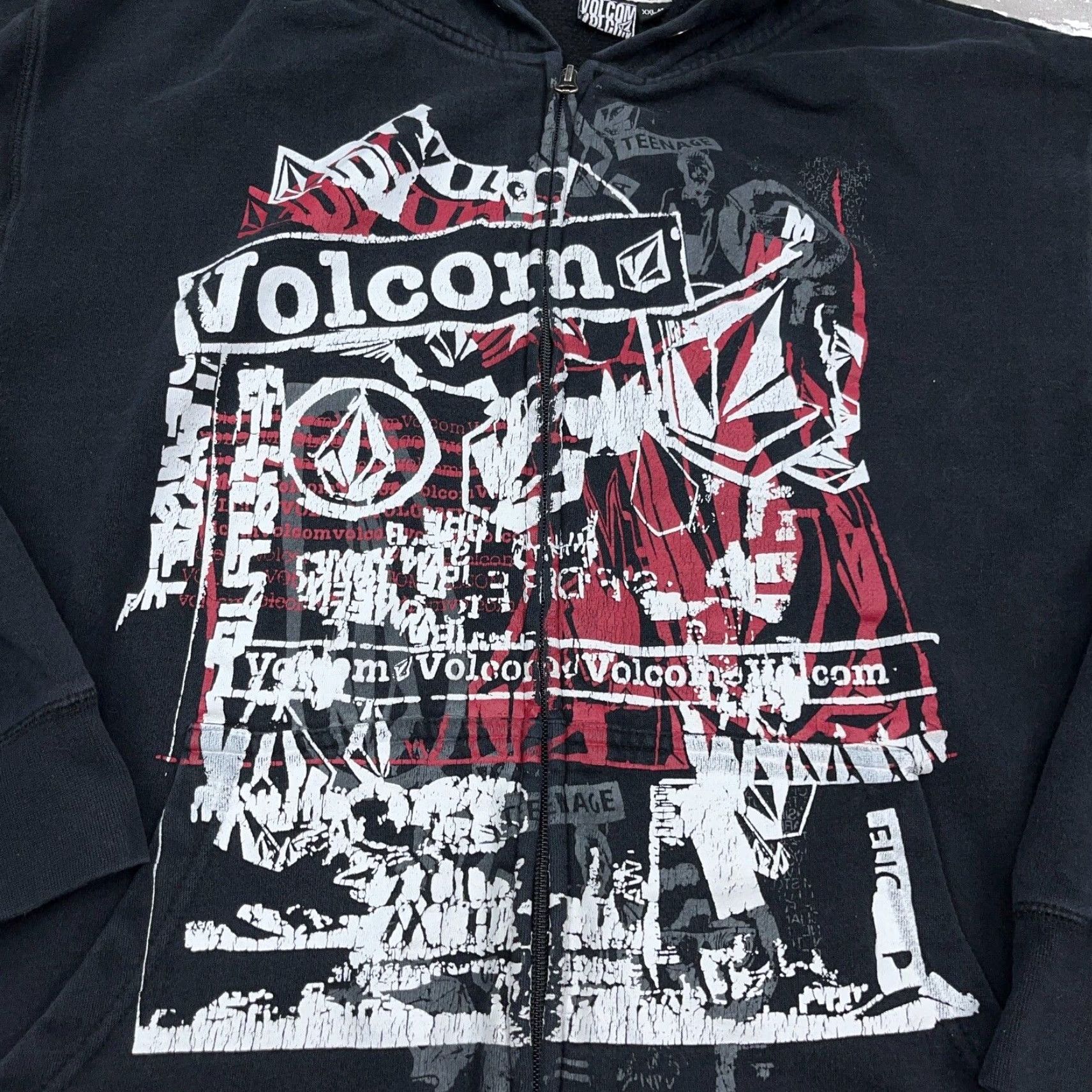 Vintage Volcom Men Hoodie Full Zip Jacket 2XL Black Fleece Graphic Print Logo Y2K Skater