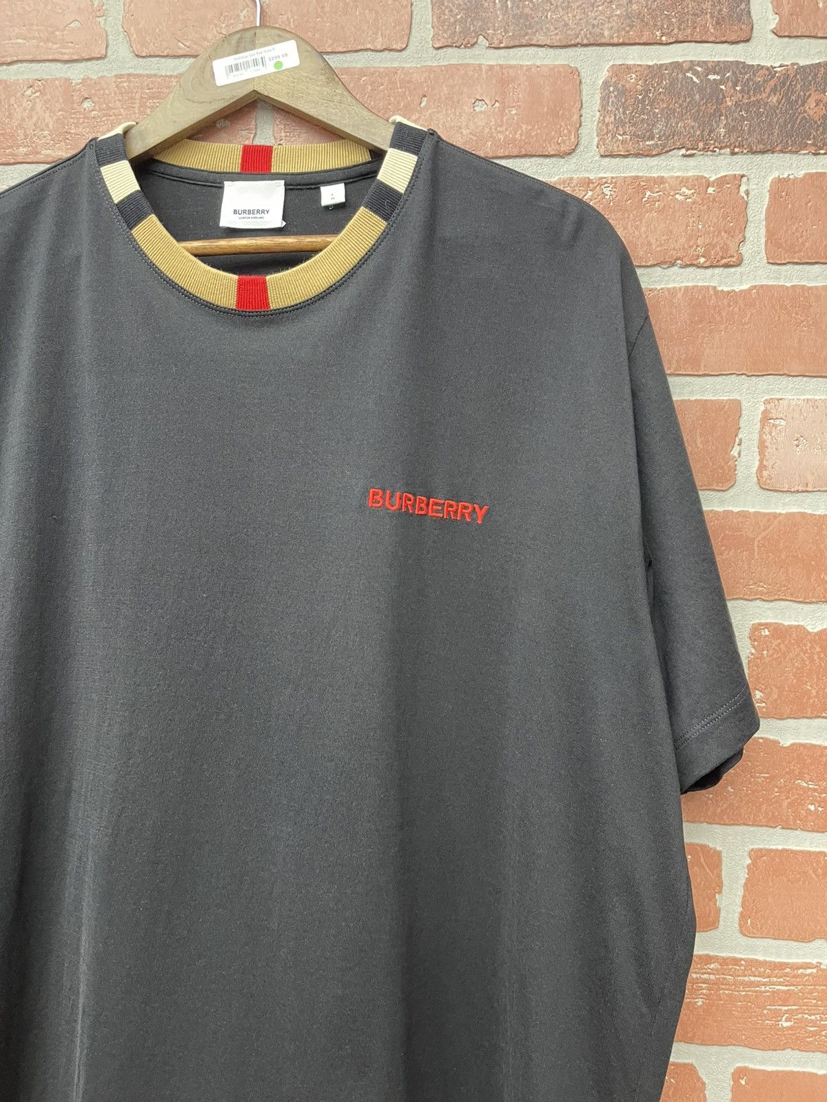Burberry Size L - Burberry Black Icon Stripe Trim Size US L / EU 52-54 / 3 - 3 Thumbnail