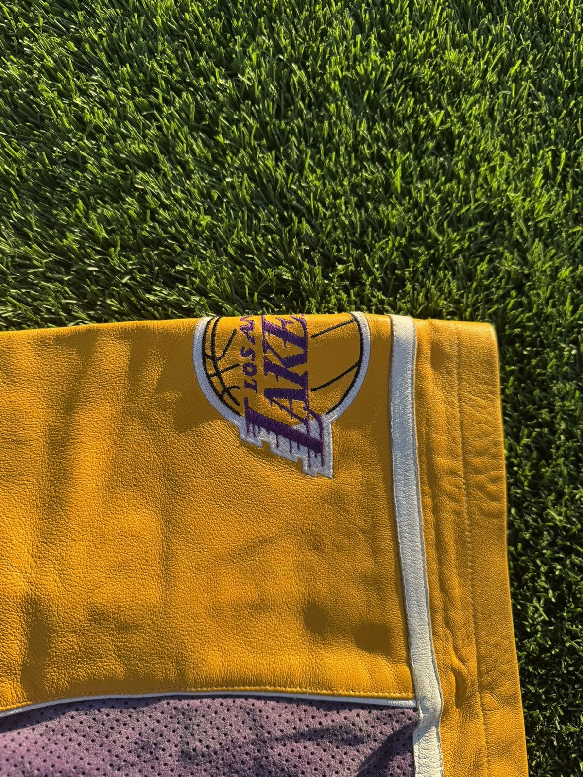 Jeff Hamilton × NBA × Vintage Vintage Lakers Kobe Bryant Jeff Hamilton Suede Jersey Size US XXL / EU 58 / 5 - 5 Thumbnail