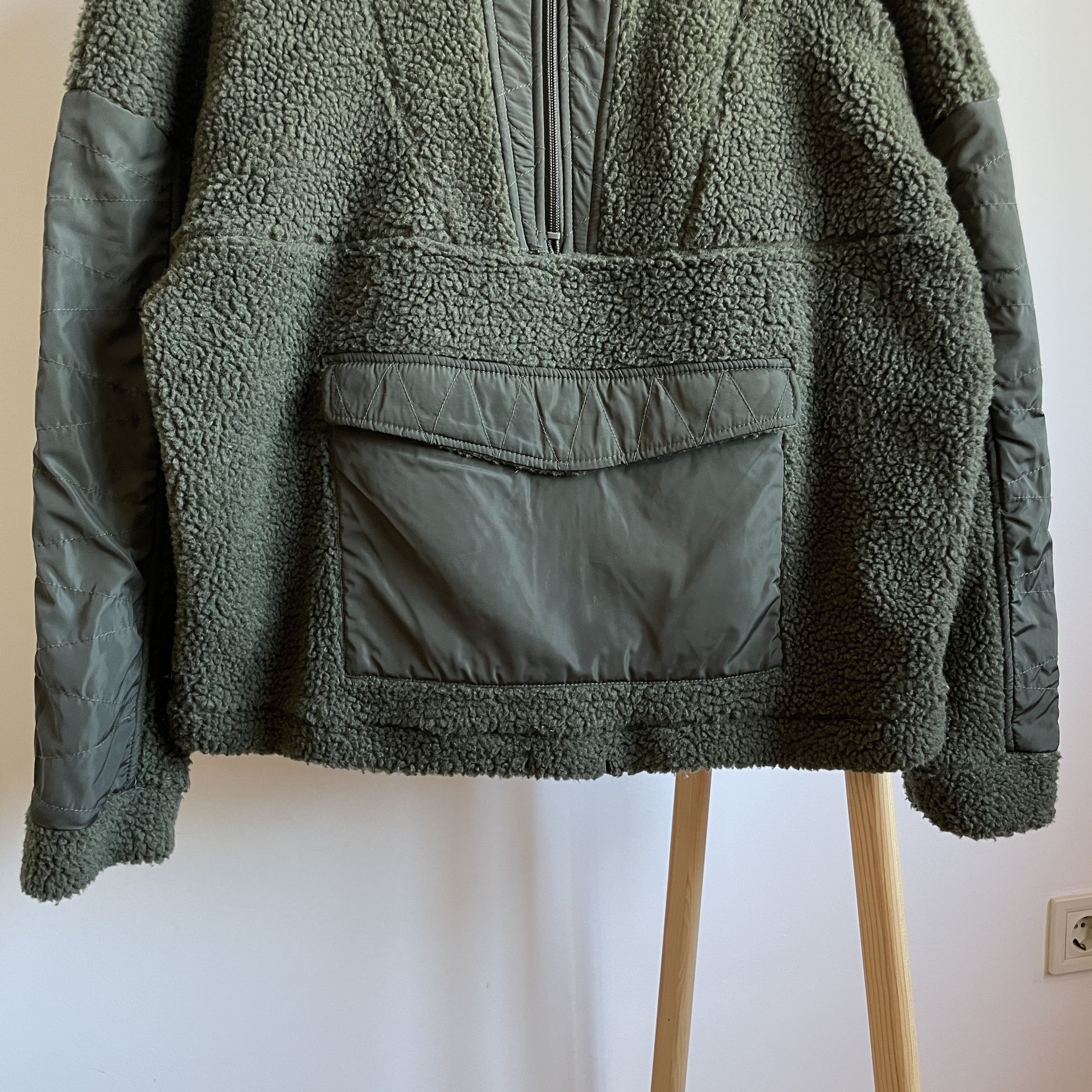 Other Nylon Insertion Khaki Fleece Pullover Size S Size US S / EU 44-46 / 1 - 4 Thumbnail