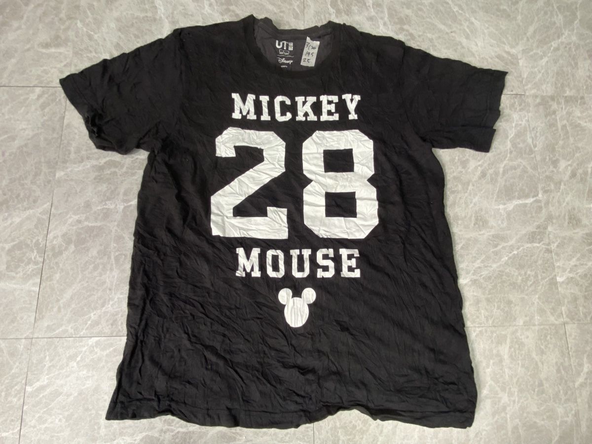 Disney Uniqlo mickey mouse size m distressed Size US M / EU 48-50 / 2 - 2 Thumbnail