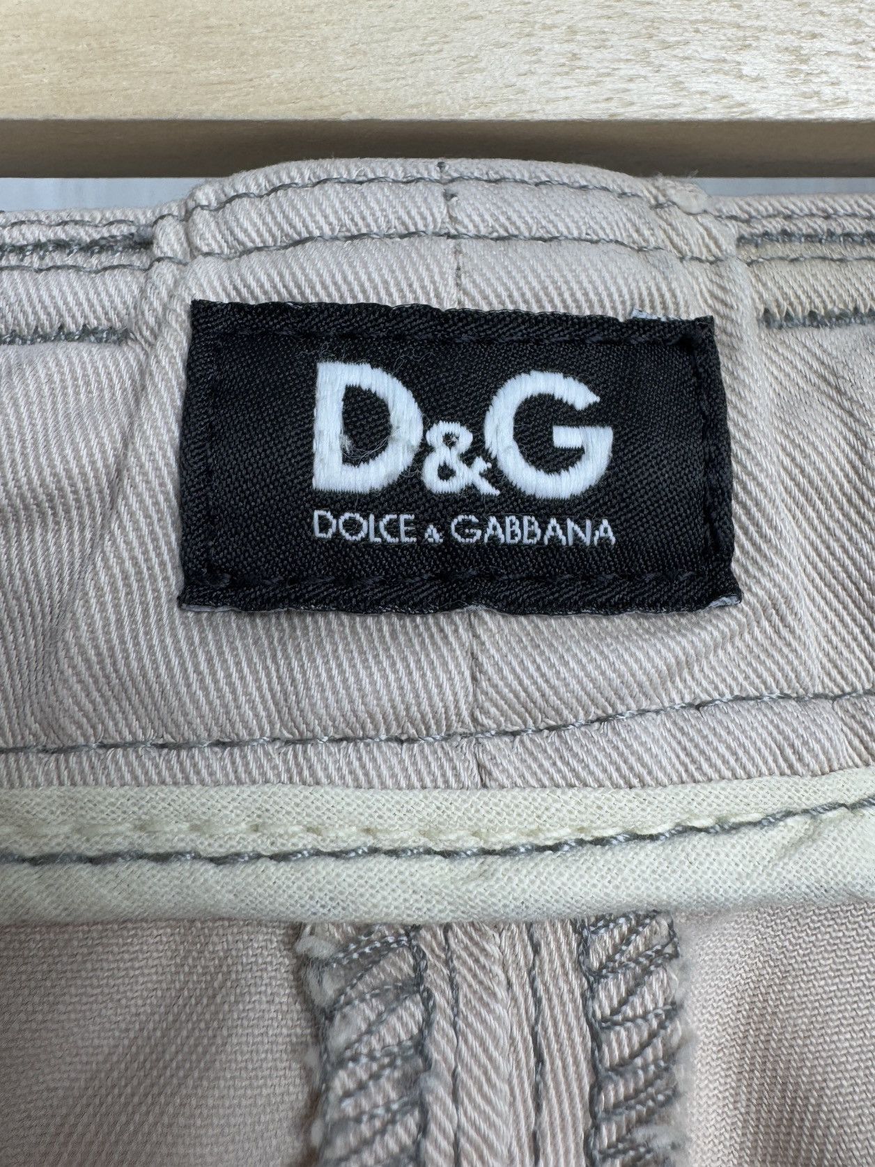 Dolce & Gabbana Dolce & Gabbana y2k beige fade utility military cargo shorts Size US 38 / EU 54 - 13 Thumbnail