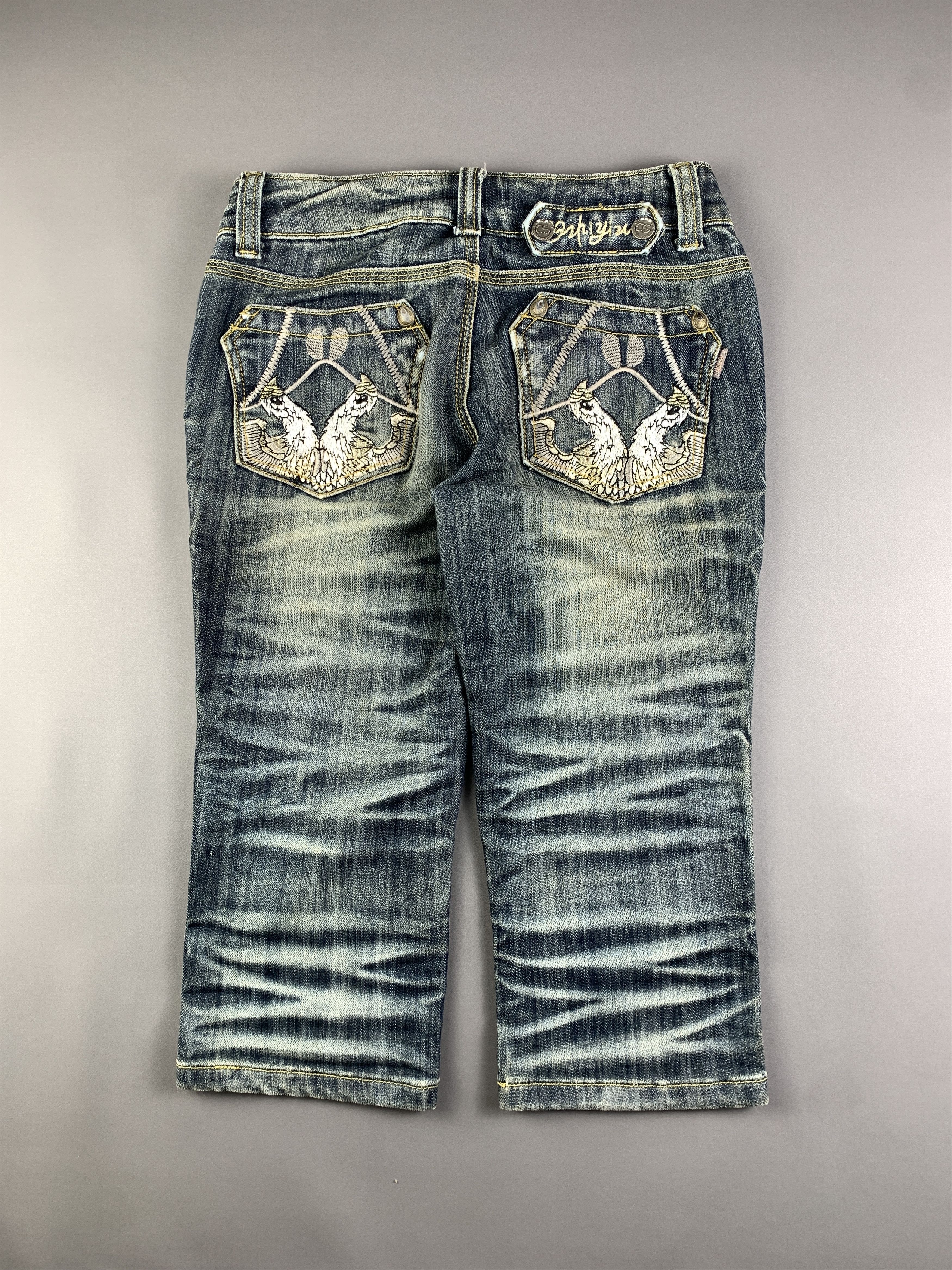 Japanese Brand QYZY Washed Blue Embroidery Chicks Capri Jeans Shorts (26) Size 26" / US 2 / IT 38 - 1 Thumbnail